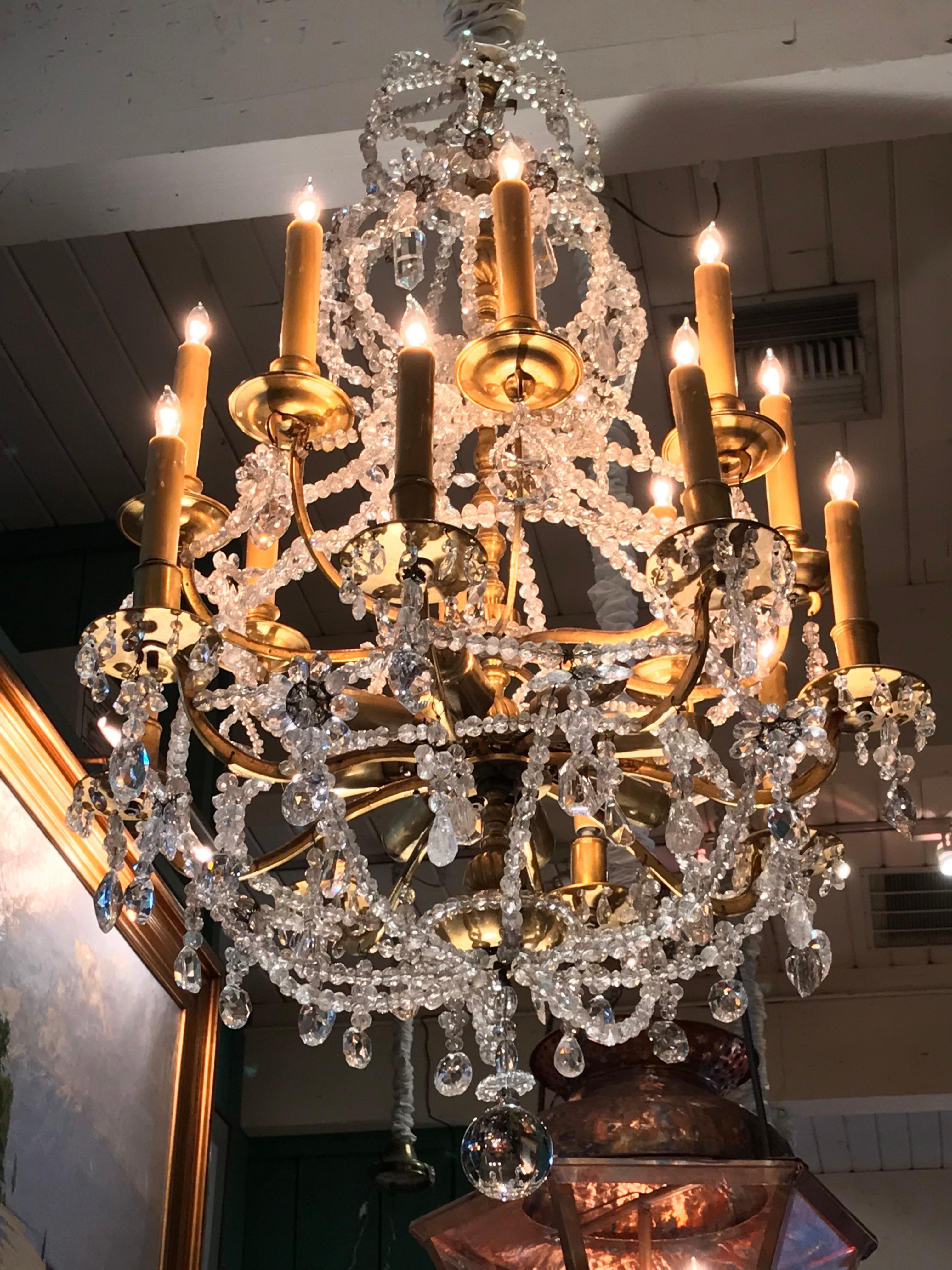 A.I.C. 18° secolo, cristallo di rocca Ormolu, lampadario a 16 luci a sospensione LA in vendita 12