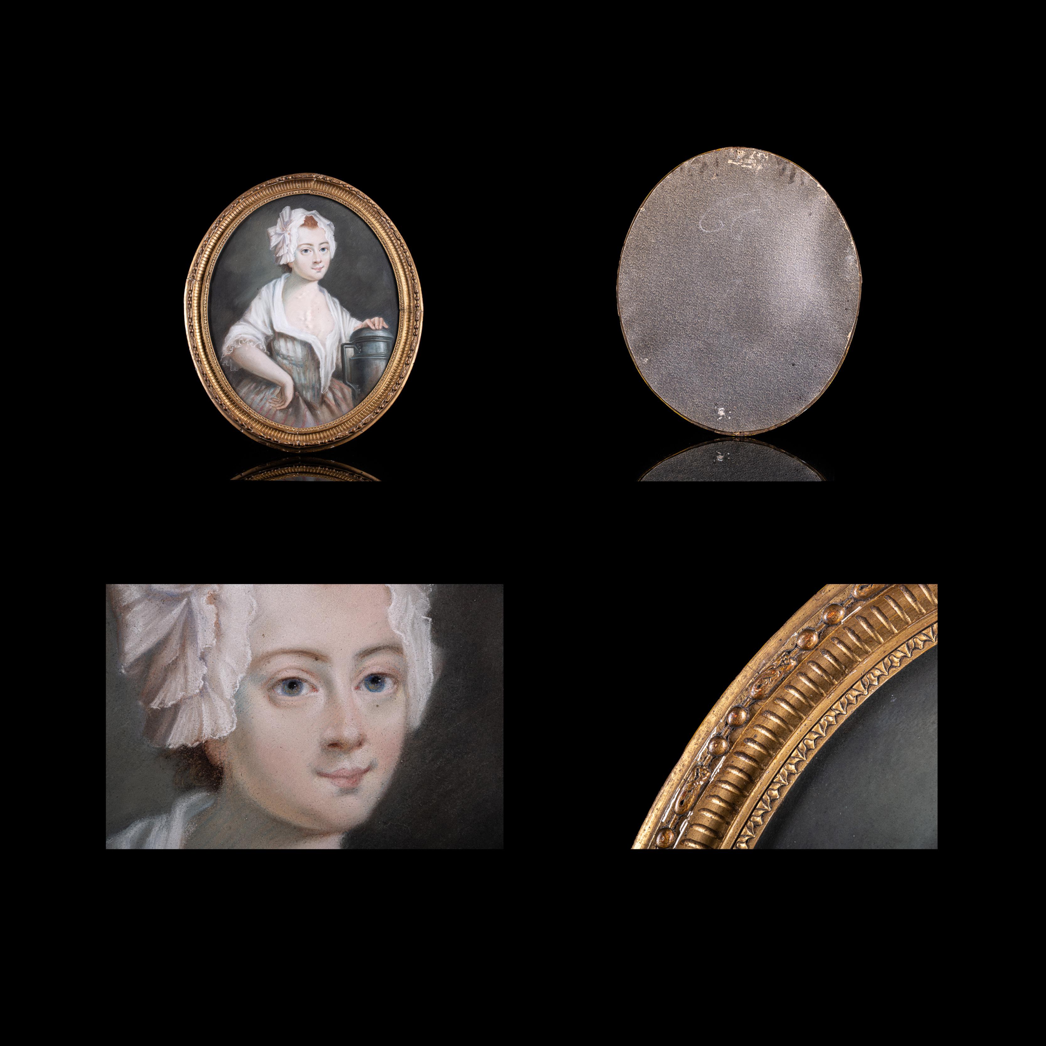 Européen Peinture ovale au pastel du 18ème siècle représentant une jeune fille en bas âge en vente