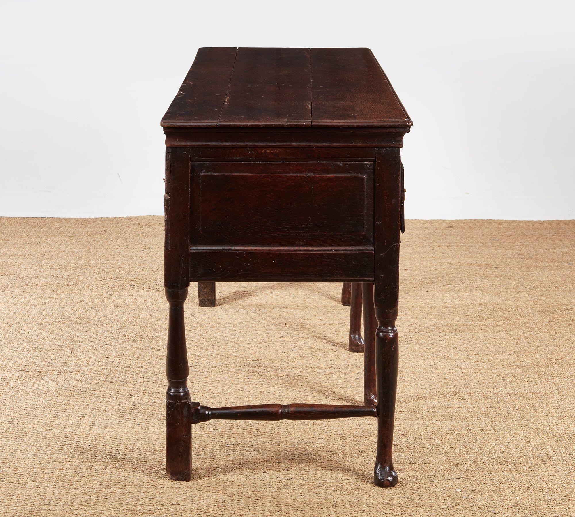 Oak 18th c. Padfoot Welsh Low Dresser with Superb Color For Sale