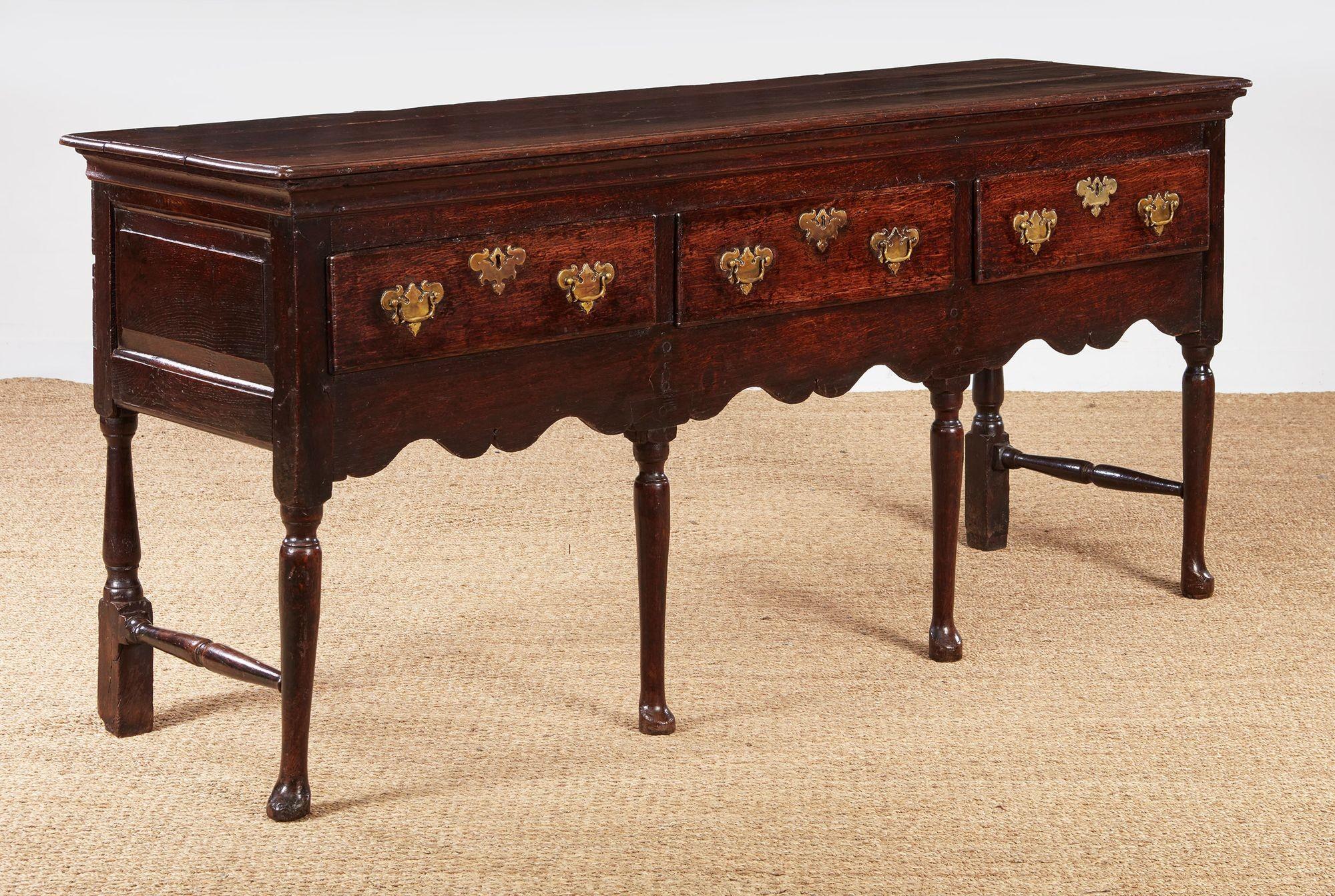 18th c. Padfoot Welsh Low Dresser with Superb Color For Sale 1