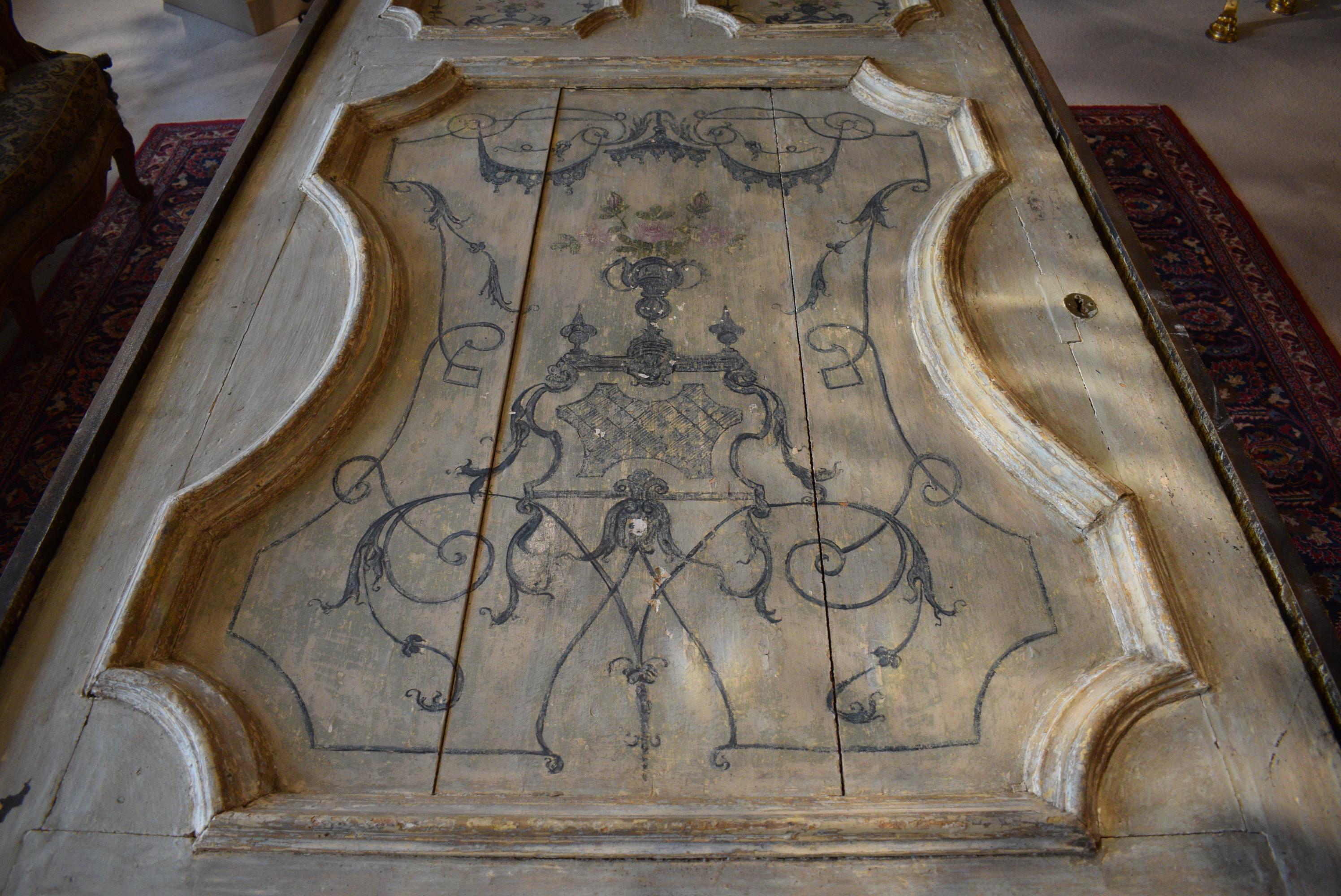 18th Century Painted Door Custom Dining Table In Good Condition For Sale In Atlanta, GA