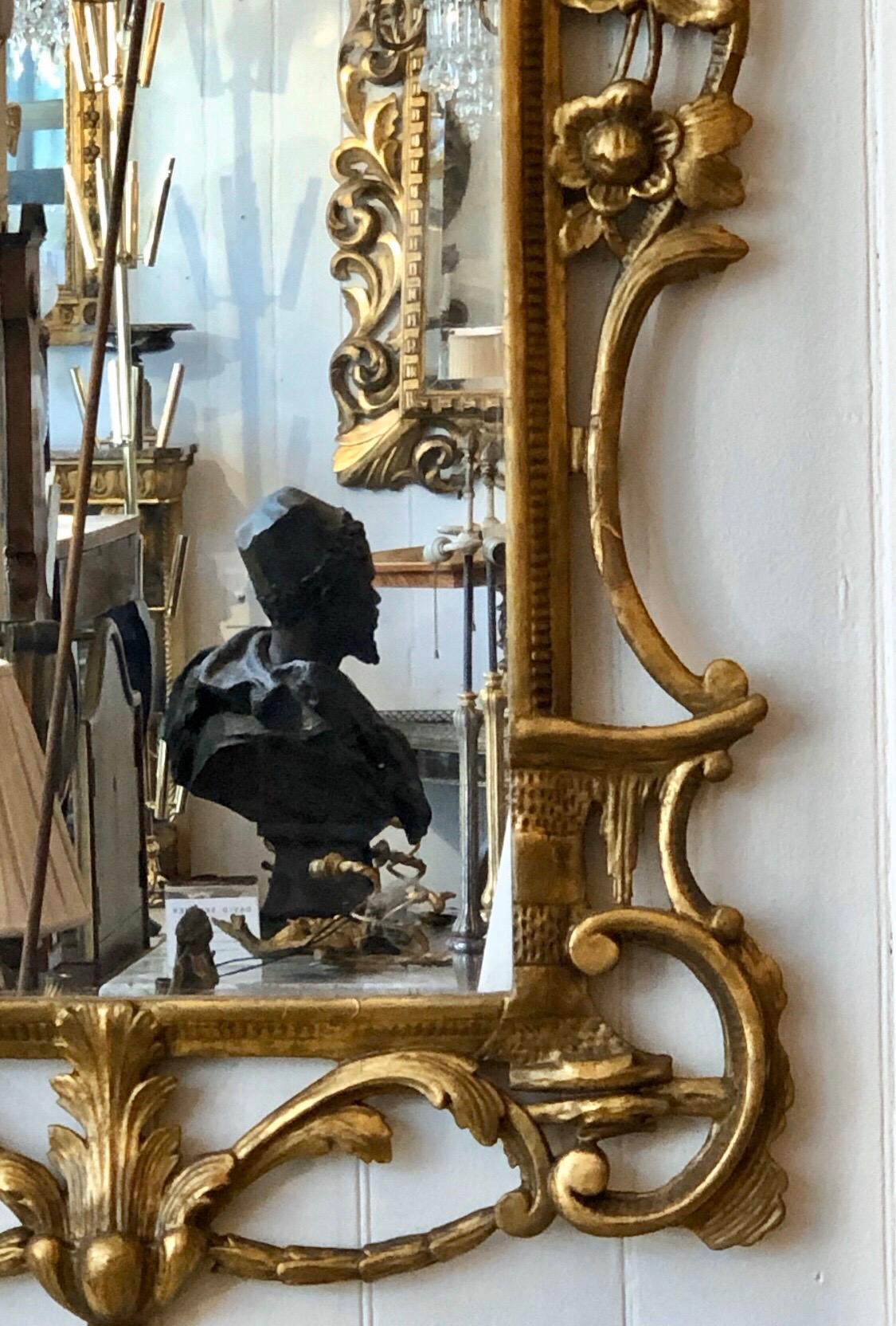 18th Century Pair of English Giltwood Georgian Mirrors 8