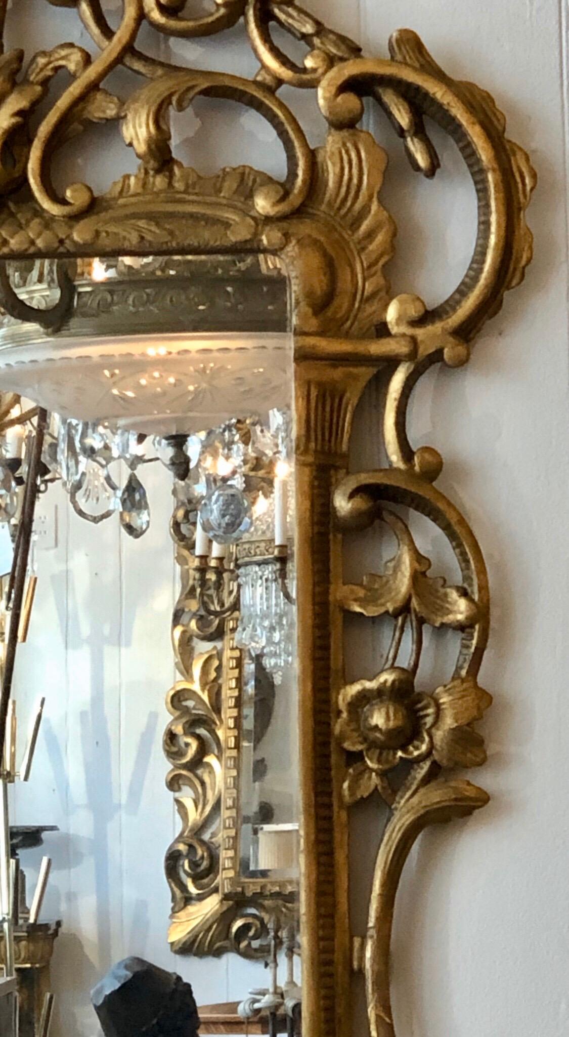 18th Century Pair of English Giltwood Georgian Mirrors 9