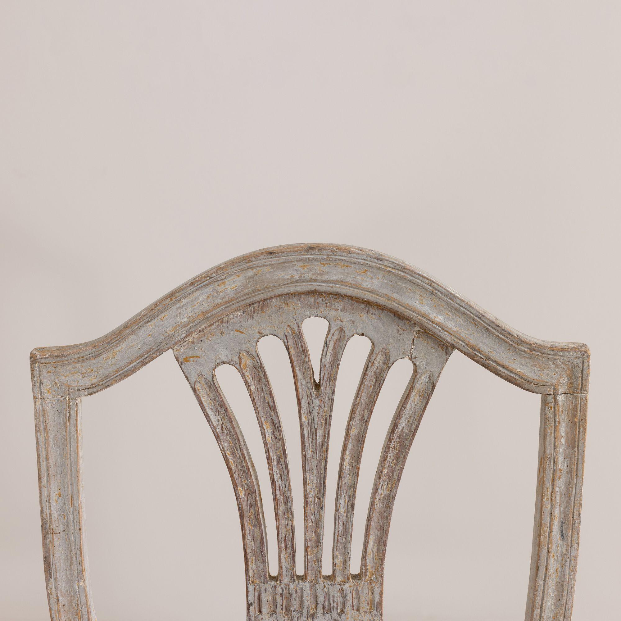 18th c. Pair of Swedish Gustavian Period Shield Back Chairs in Original Paint For Sale 6