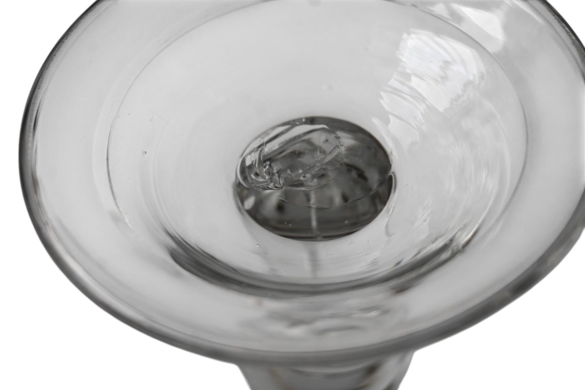 Verre 18th C pair of  Tall Wine Drinking Lead Glasses Solid Stem and air Tear, C 1750 en vente