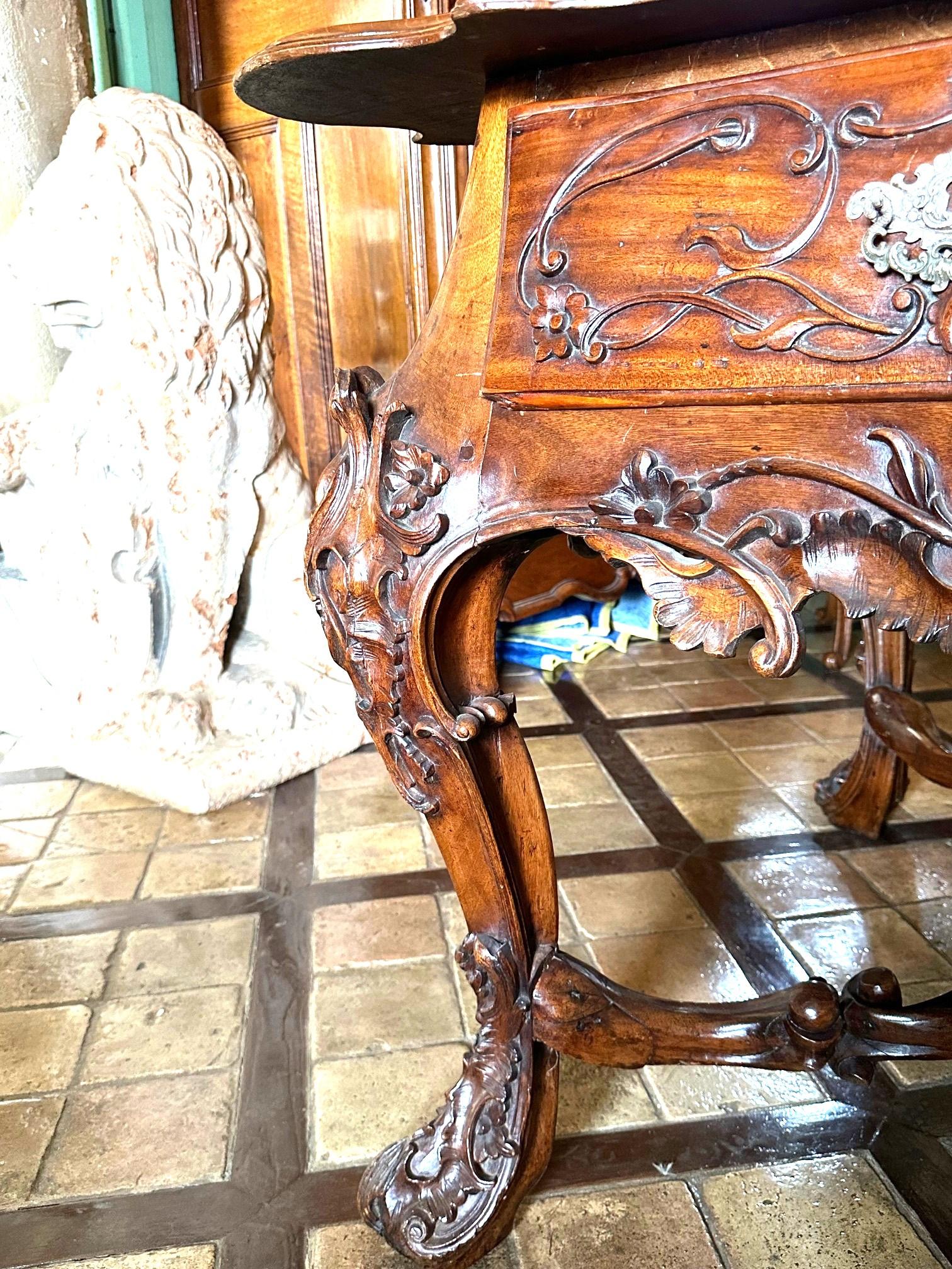 18th C. Portuguese Grand carved Hardwood Library Table Entry center Antiques LA For Sale 12