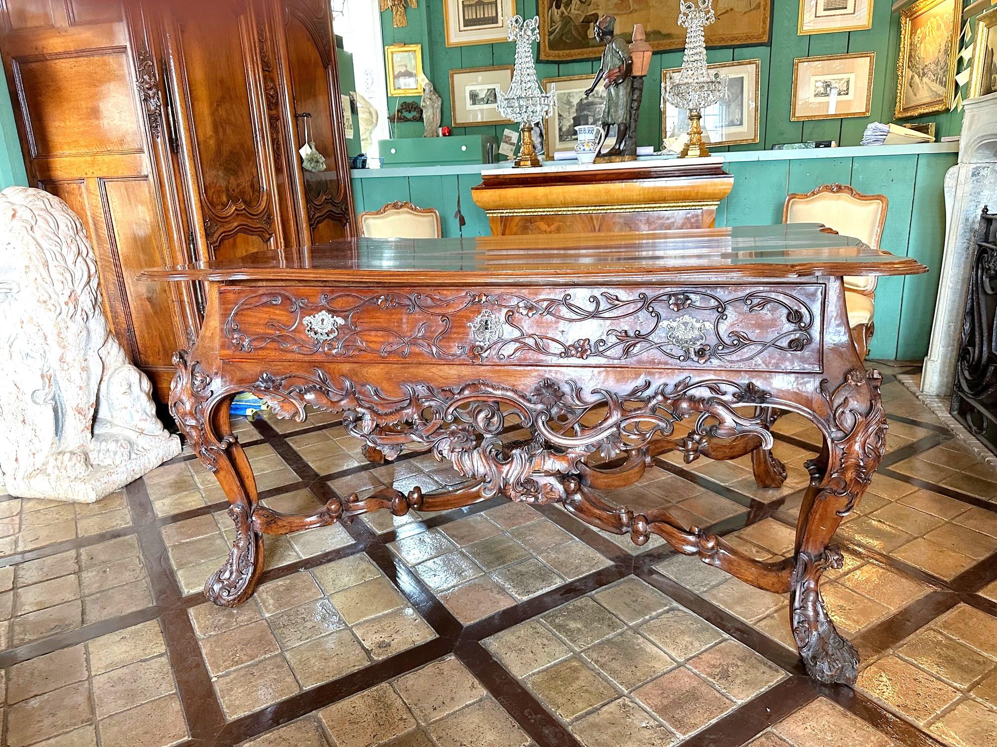 18th C. Portuguese Grand carved Hardwood Library Table Entry center Antiques LA For Sale 13
