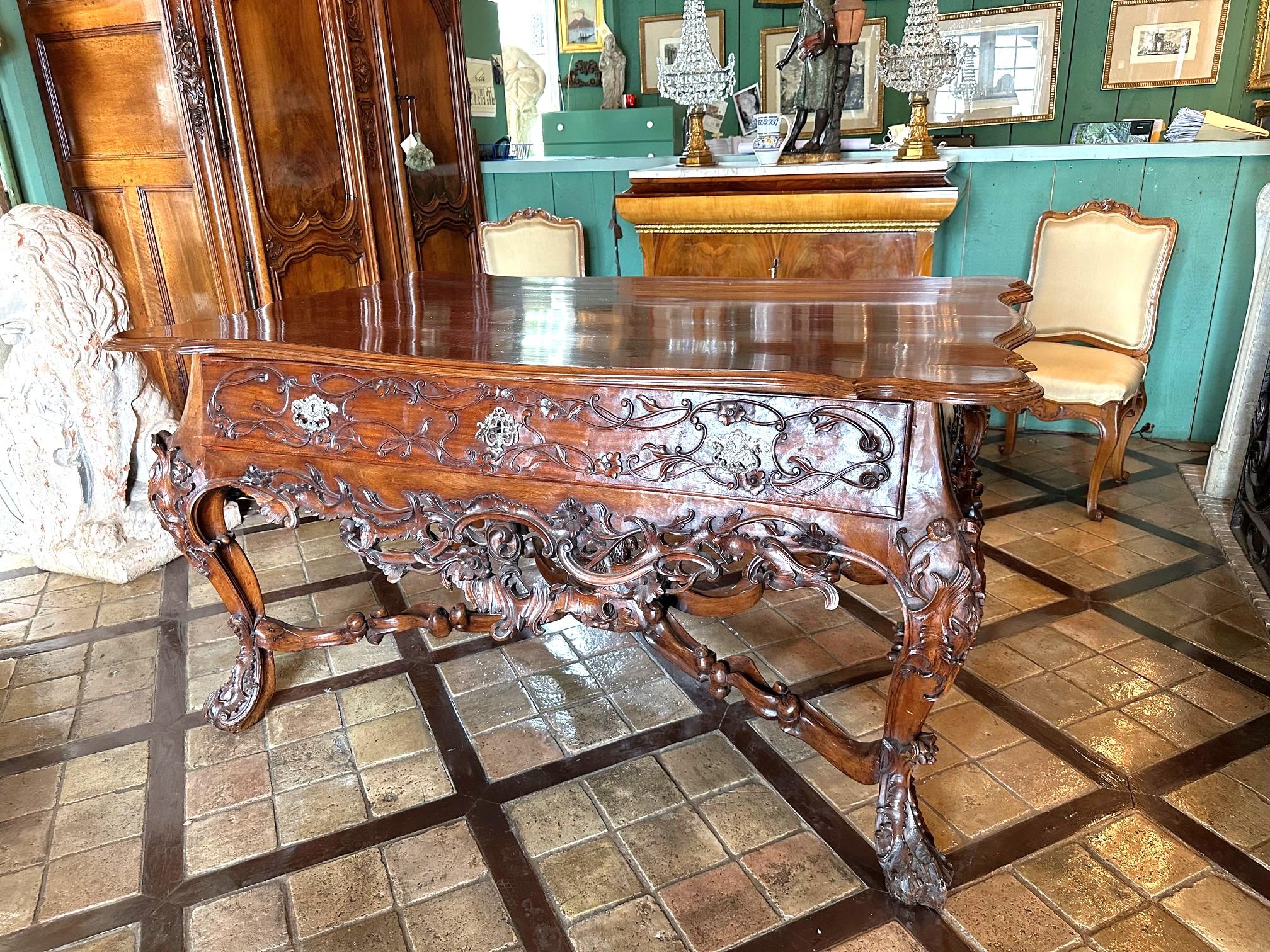 18th C. Portuguese Grand carved Hardwood Library Table Entry center Antiques LA For Sale 14