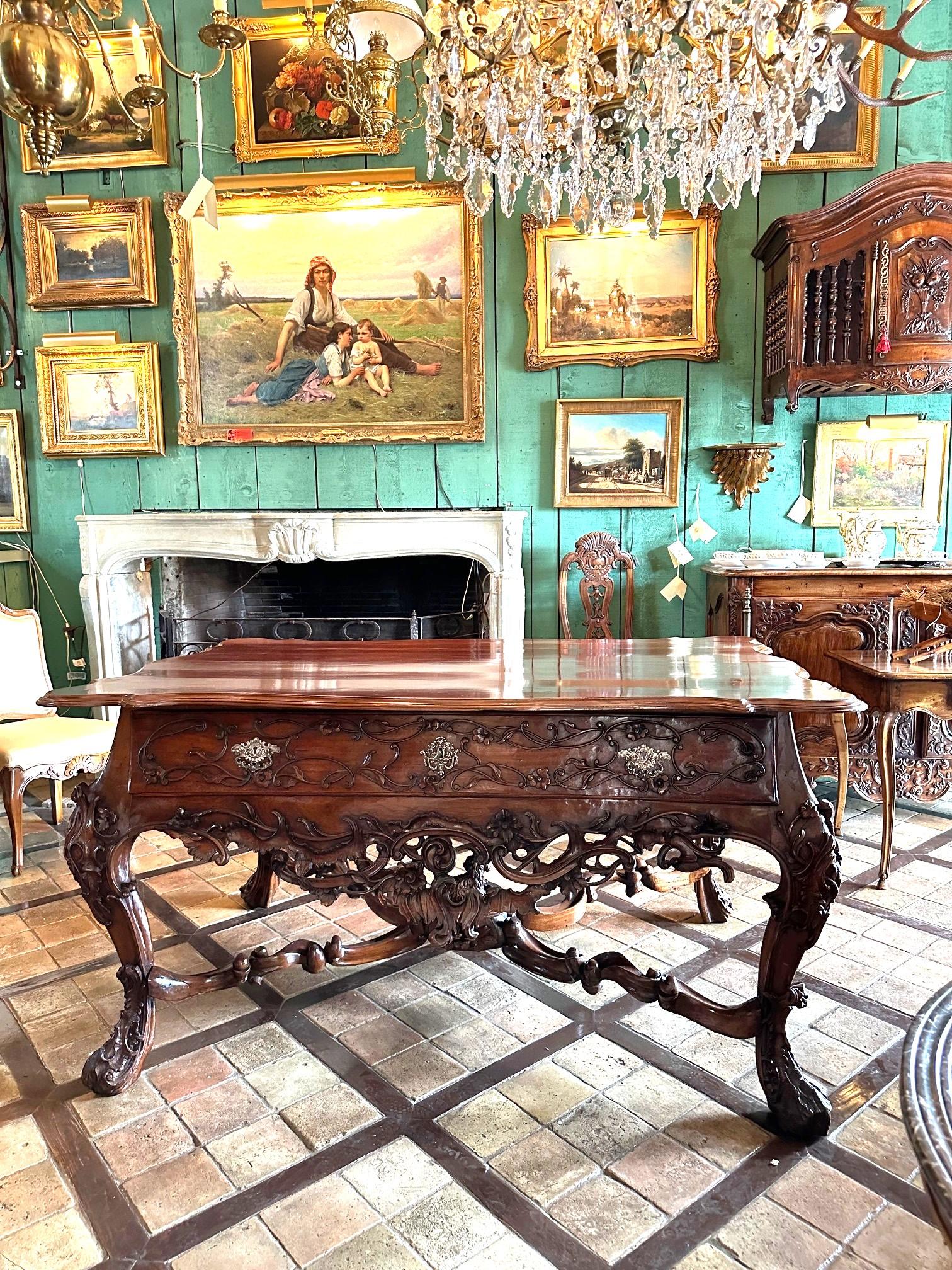 18th C. Portuguese Grand carved Hardwood Library Table Entry center Antiques LA For Sale 4
