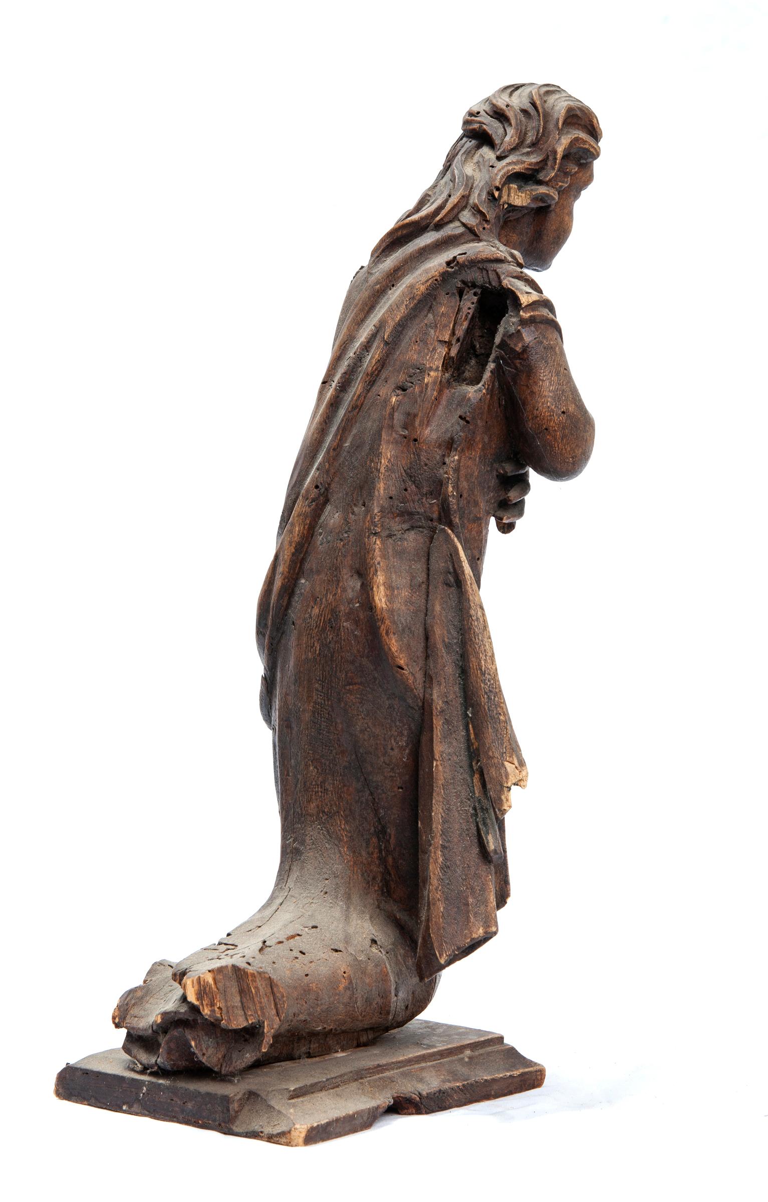 Renaissance 18th C Rare Wood Female Carving Artifact For Sale