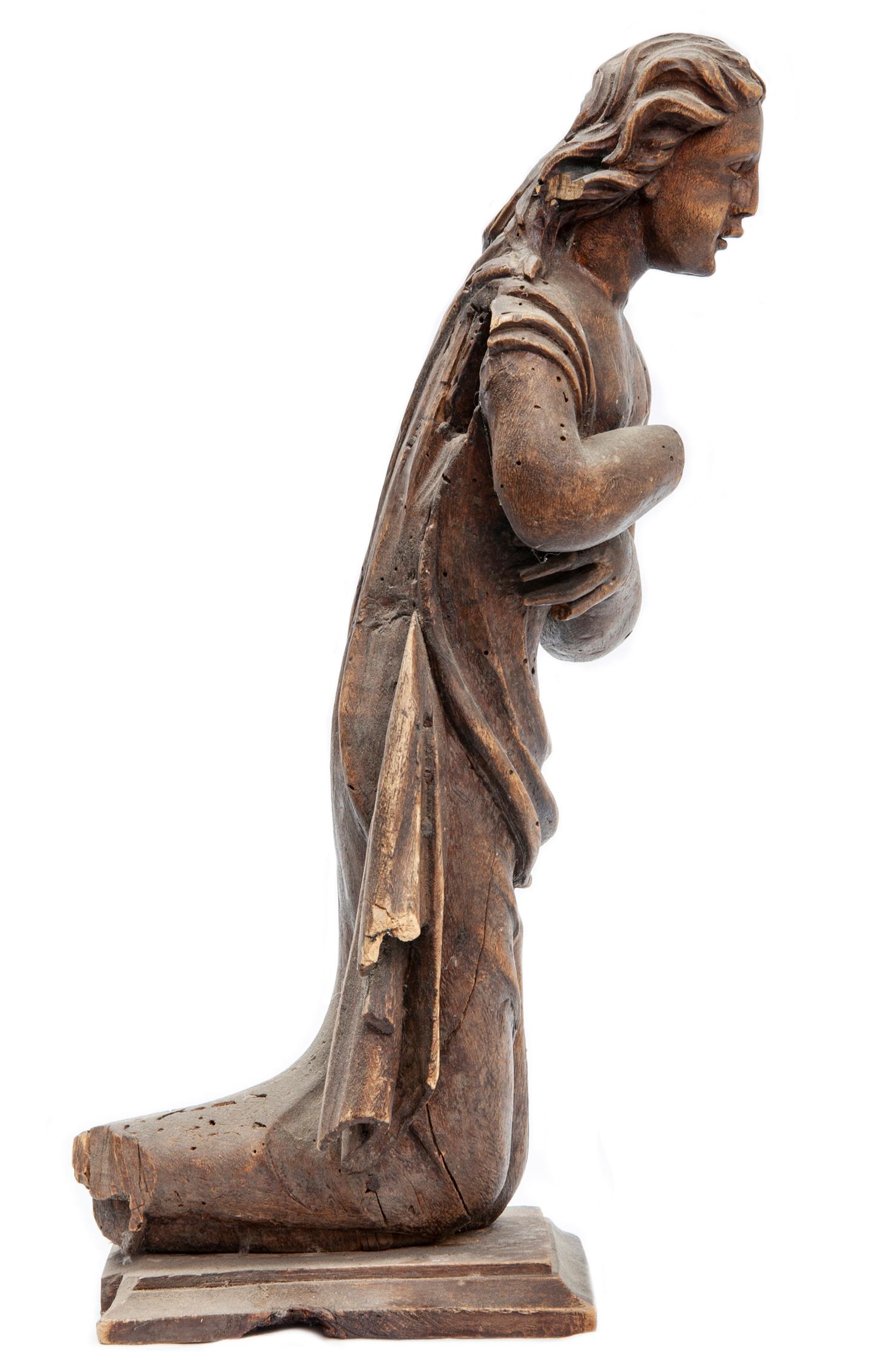 Renaissance 18th C Rare Wood Female Carving Artifact For Sale