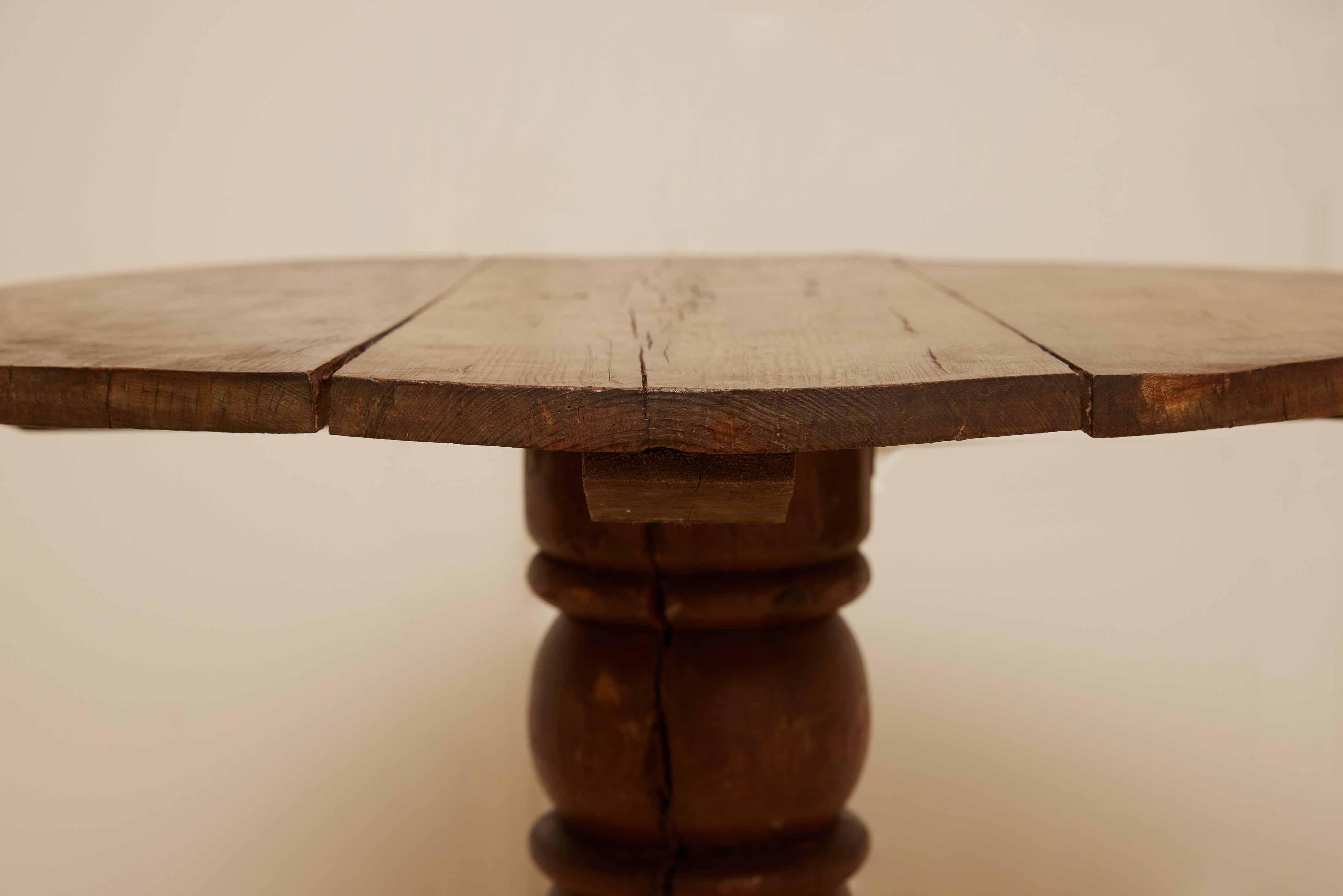 18th C Round French Pedestal Table In Good Condition For Sale In Santa Monica, CA