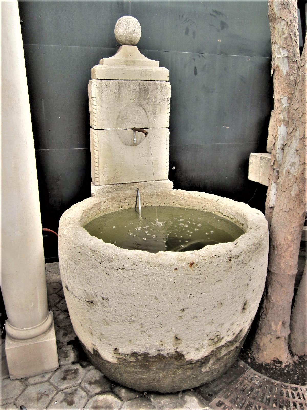 17th Century 18th C. Round Hand Carved Water Fountain Basin Container Trough Planter Vessel