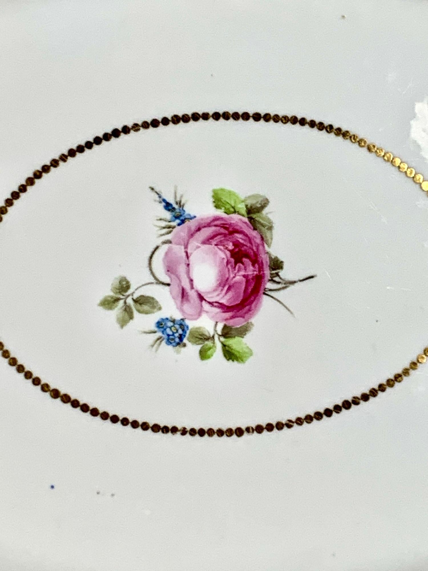 Juego de porcelana Royal Crown Derby del siglo XVIII Rosas príncipe de Gales pintadas a mano en venta 6