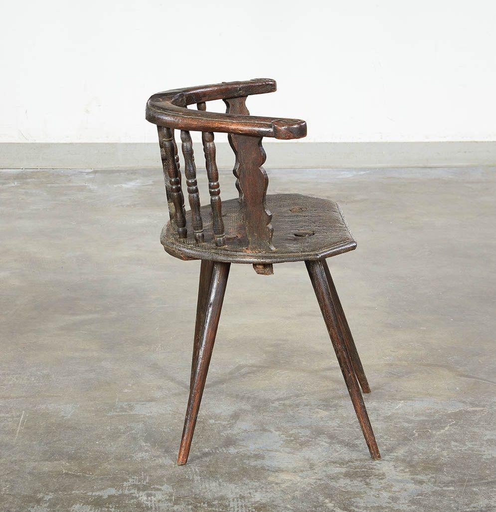 XVIIIe siècle Fauteuil de chalet alpin rustique en vente 1