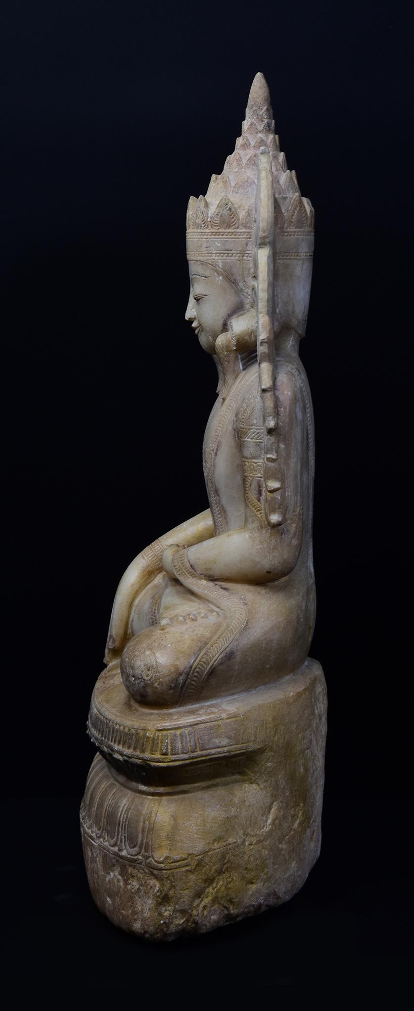 18th C., Shan, Antique Burmese Alabaster Marble Seated Crowned King Buddha For Sale 6