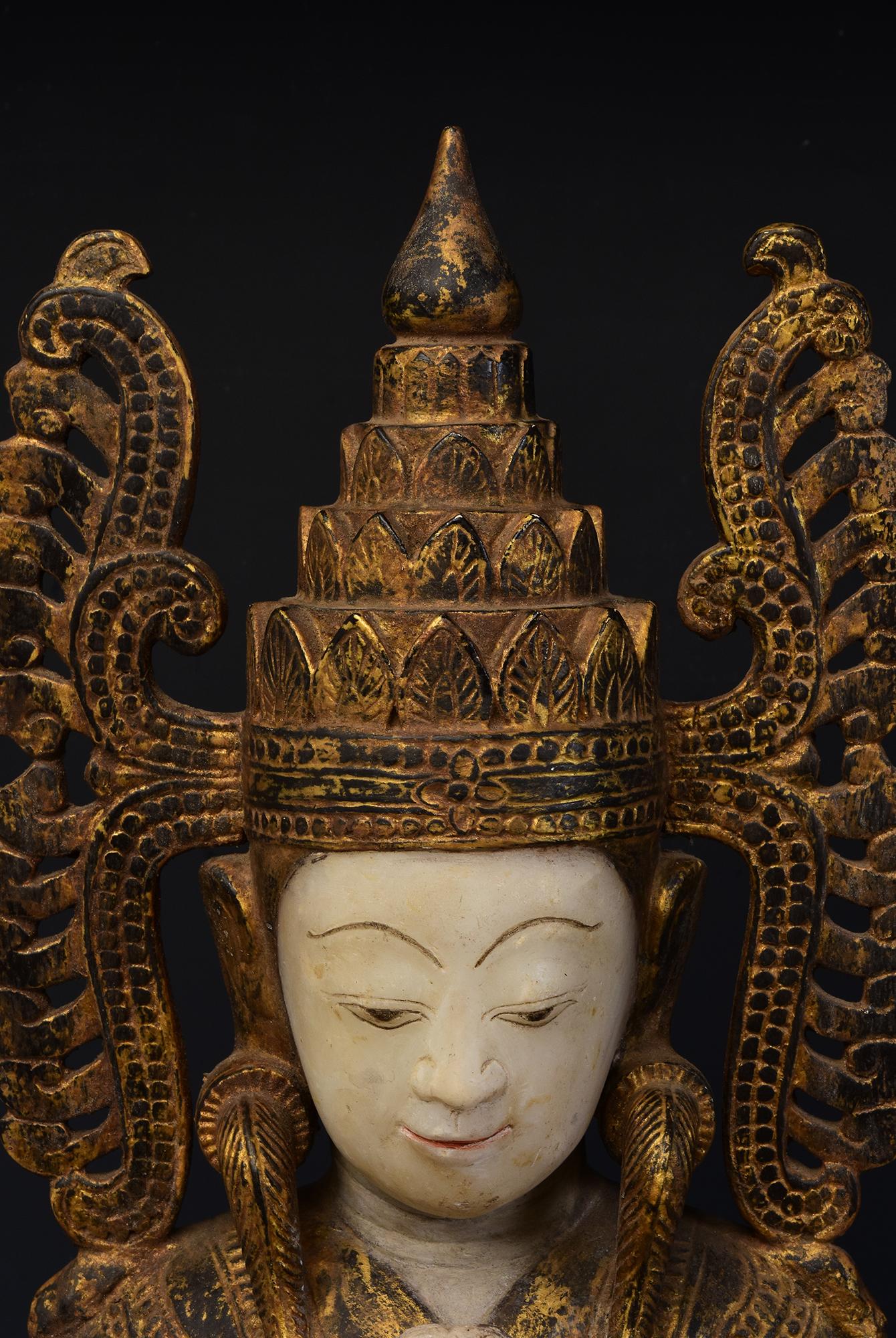Hand-Carved 18th C., Shan, Antique Burmese Alabaster Marble Seated Crowned King Buddha For Sale
