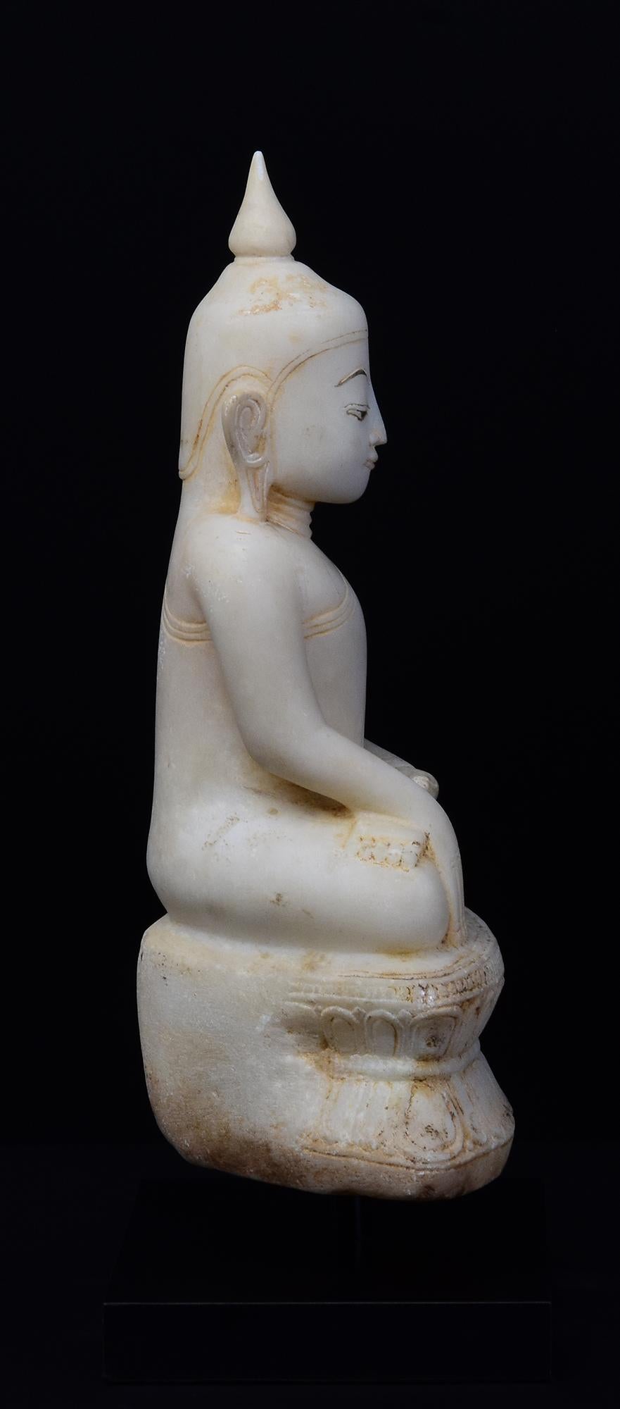 18th C., Shan, Antique Burmese Alabaster Seated Buddha on Double Lotus Base For Sale 8