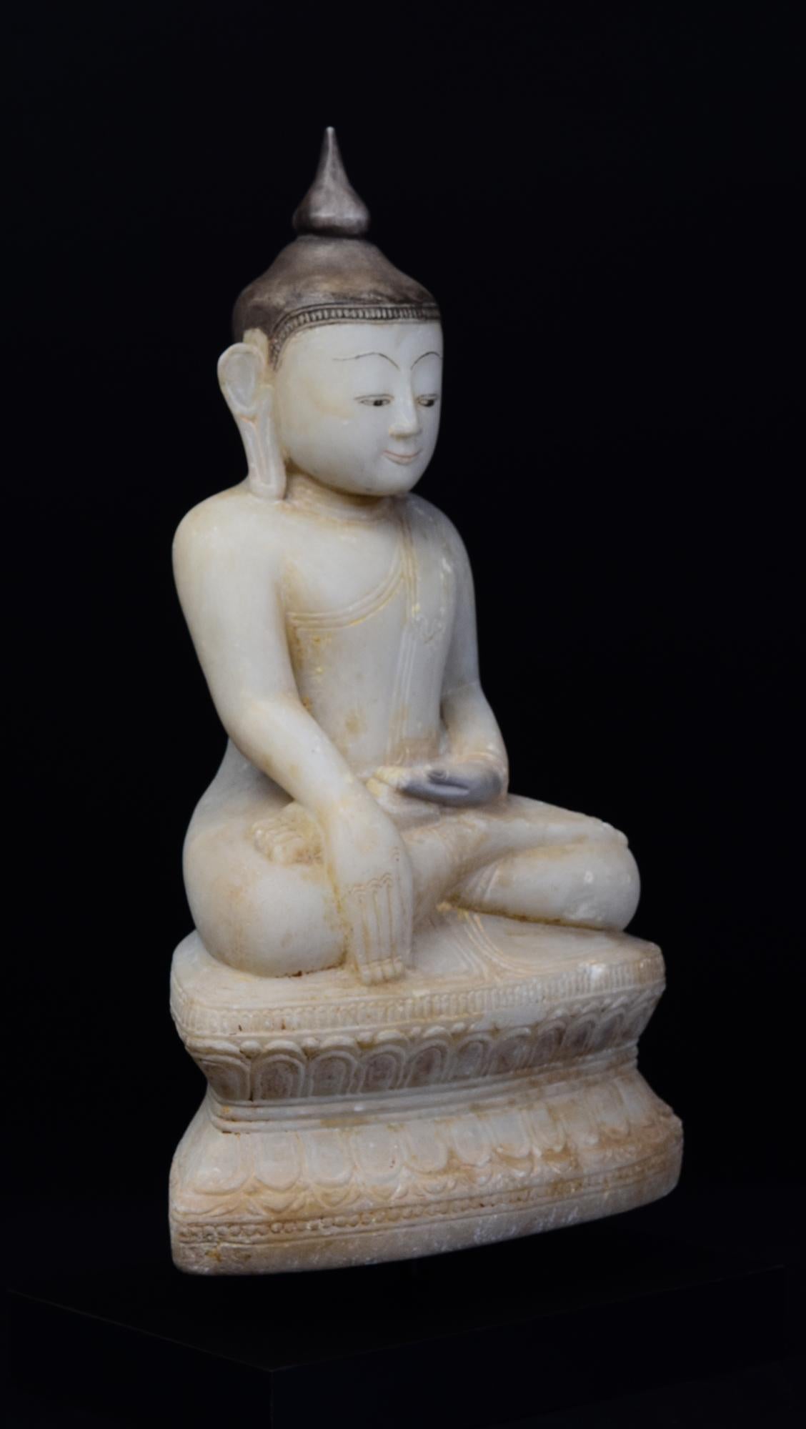 18th C., Shan, Antique Burmese Alabaster Seated Buddha on Double Lotus Base For Sale 8
