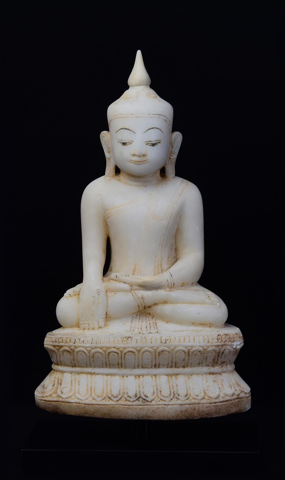 18th C., Shan, Antique Burmese Alabaster Seated Buddha on Double Lotus Base For Sale 10