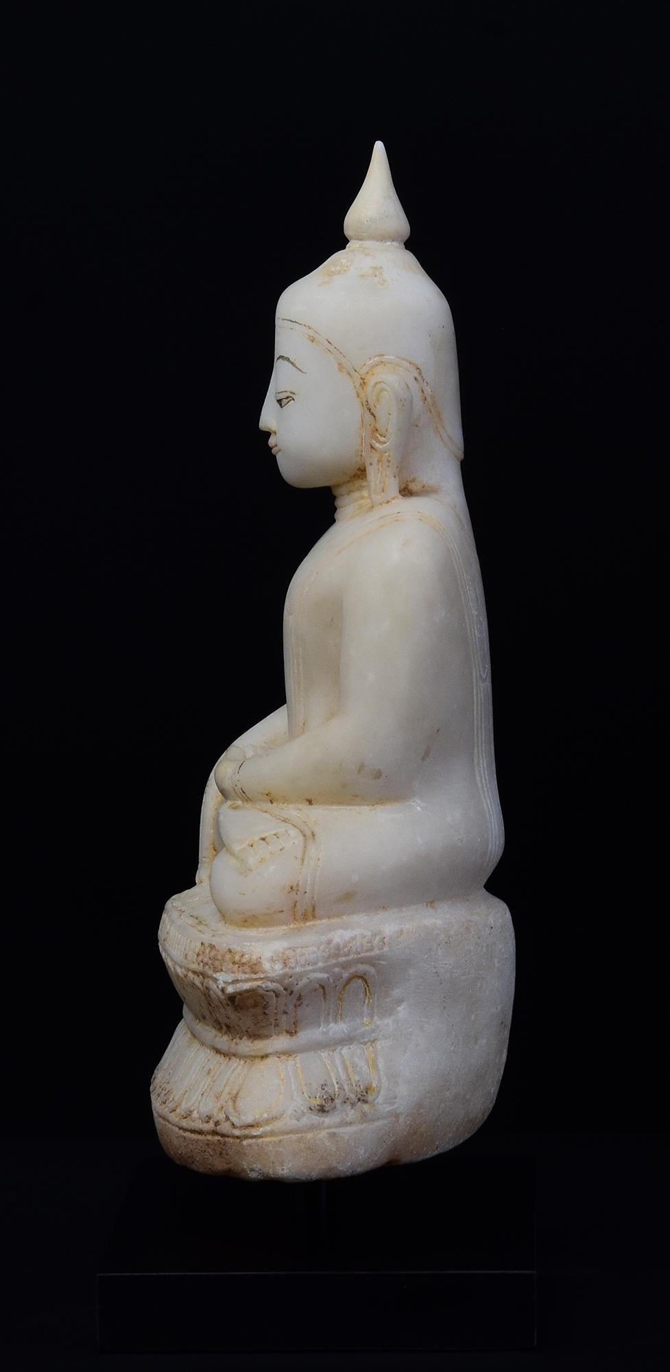 18th C., Shan, Antique Burmese Alabaster Seated Buddha on Double Lotus Base For Sale 4