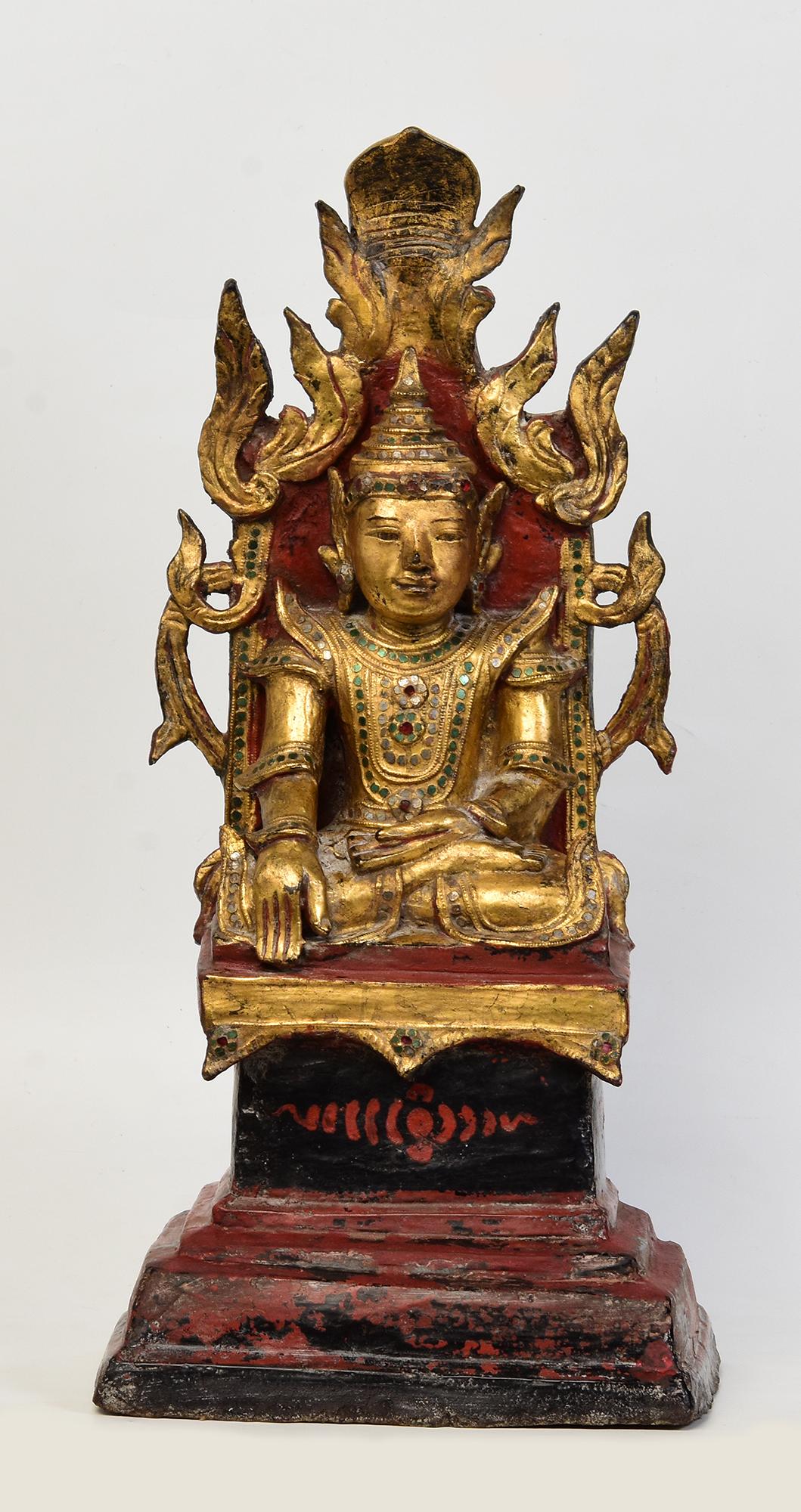 18th C., Shan, Antique Burmese Lacquered Seated Crowned Buddha on the Throne For Sale 7