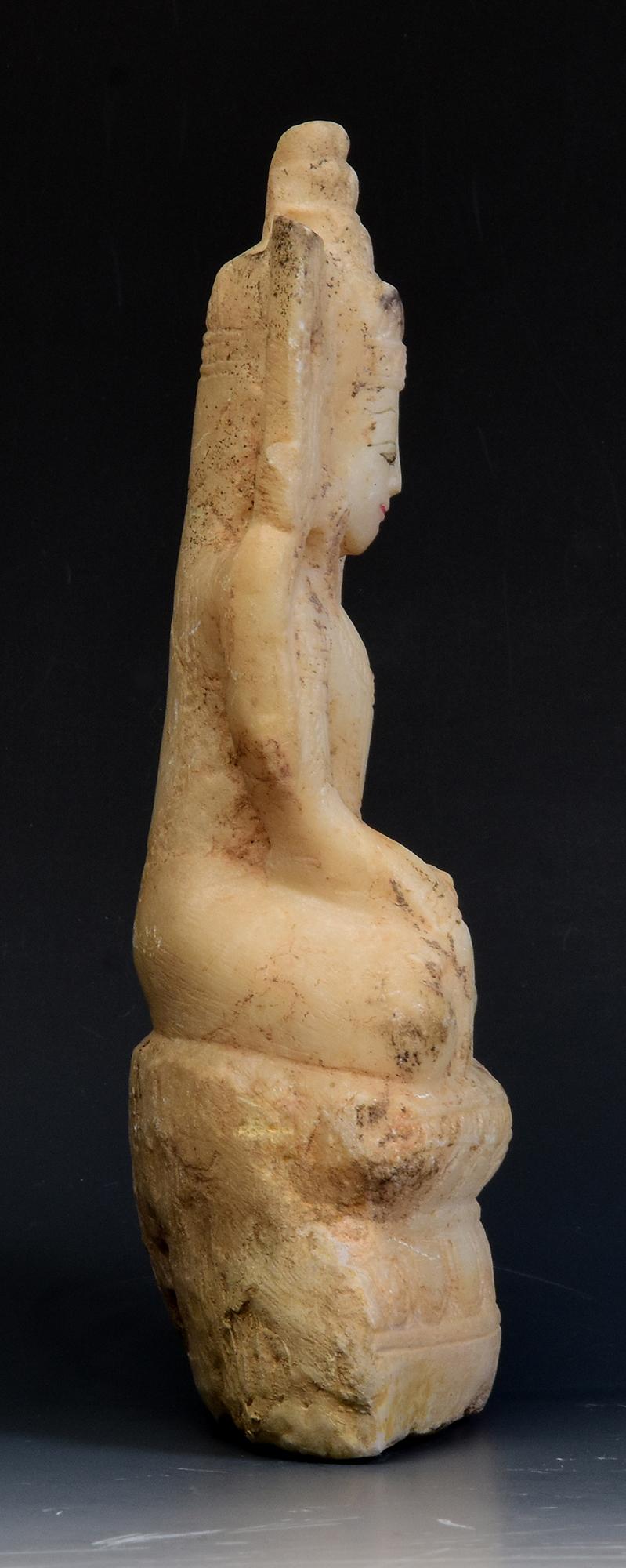 18th C., Shan, Rare Antique Burmese Alabaster Marble Seated King Buddha Statue For Sale 7