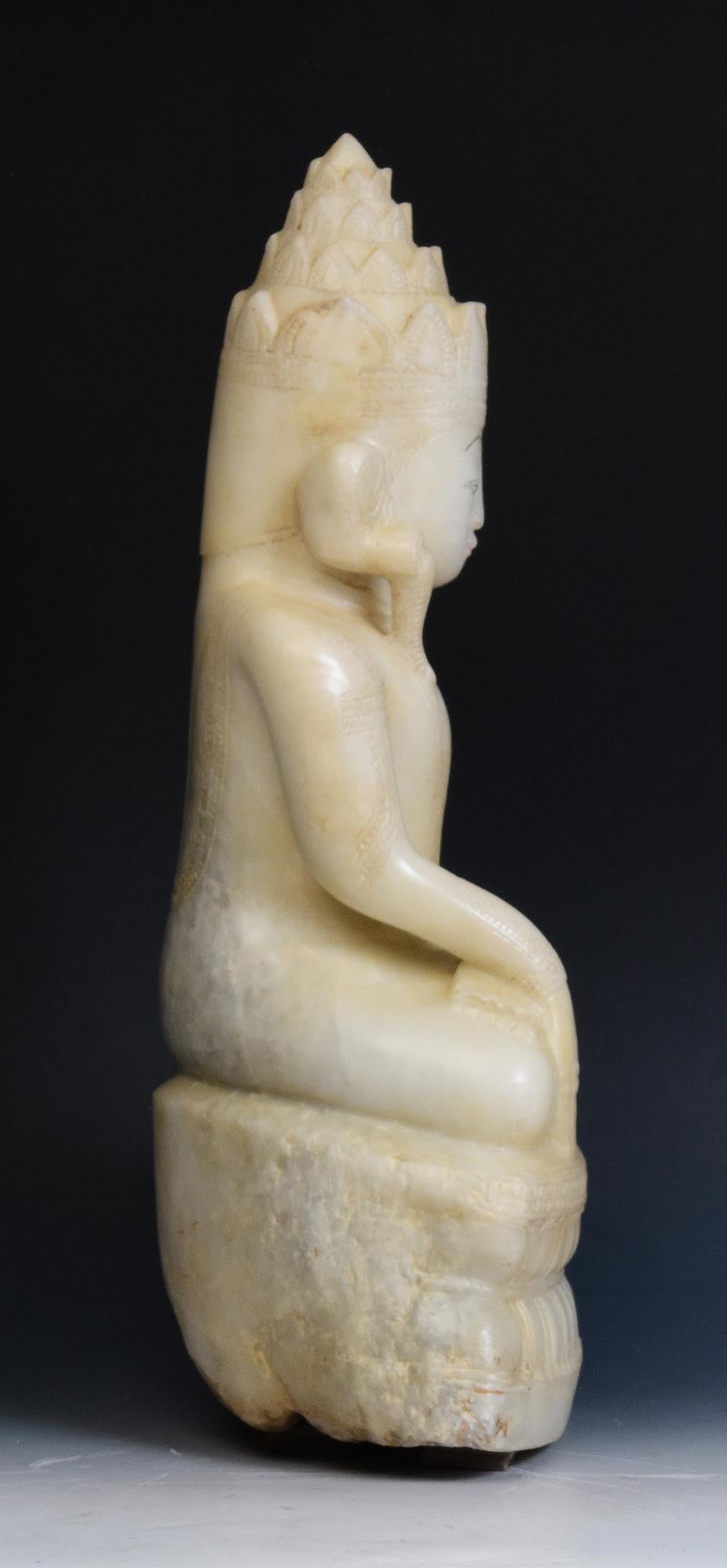 18th C., Shan, Rare Antique Burmese Alabaster Marble Seated King Buddha Statue 7