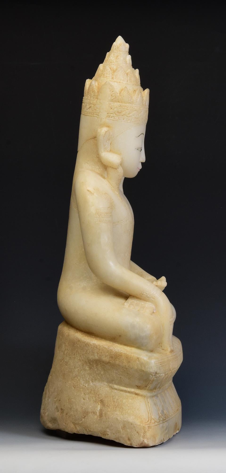 18th C., Shan, Rare Antique Burmese Alabaster Marble Seated King Buddha Statue For Sale 7