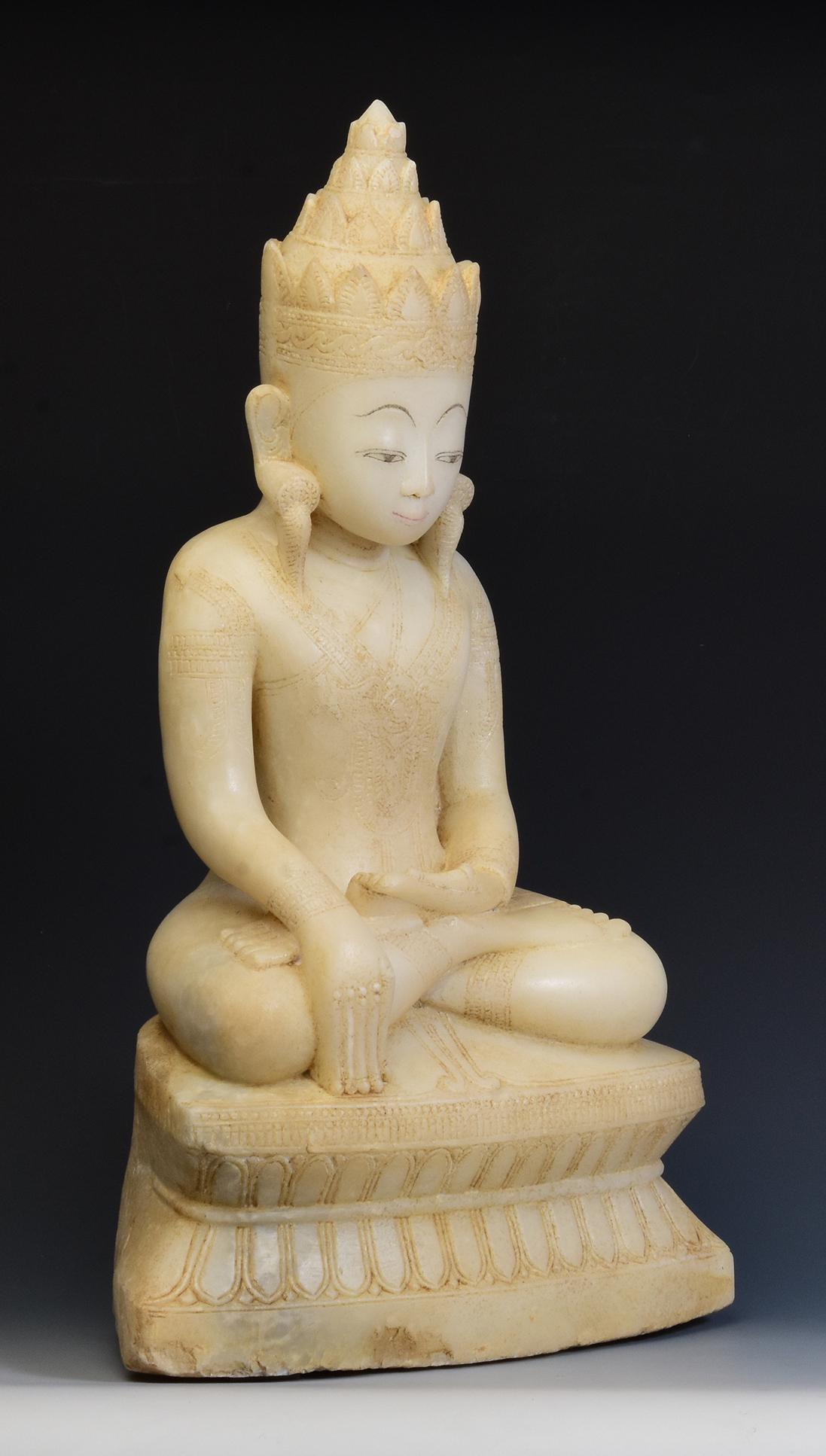 18th C., Shan, Rare Antique Burmese Alabaster Marble Seated King Buddha Statue For Sale 8