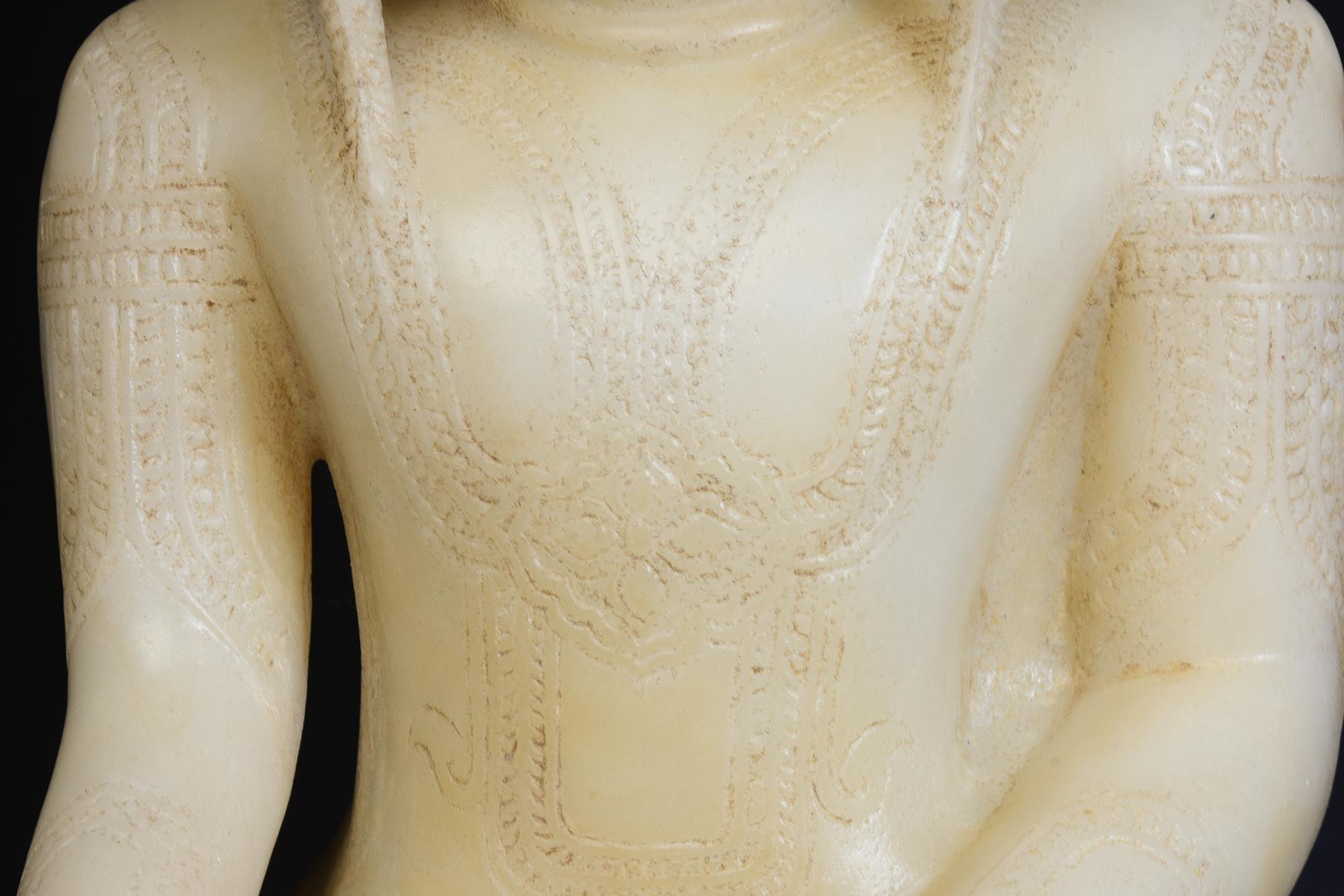18th Century and Earlier 18th C., Shan, Rare Antique Burmese Alabaster Marble Seated King Buddha Statue