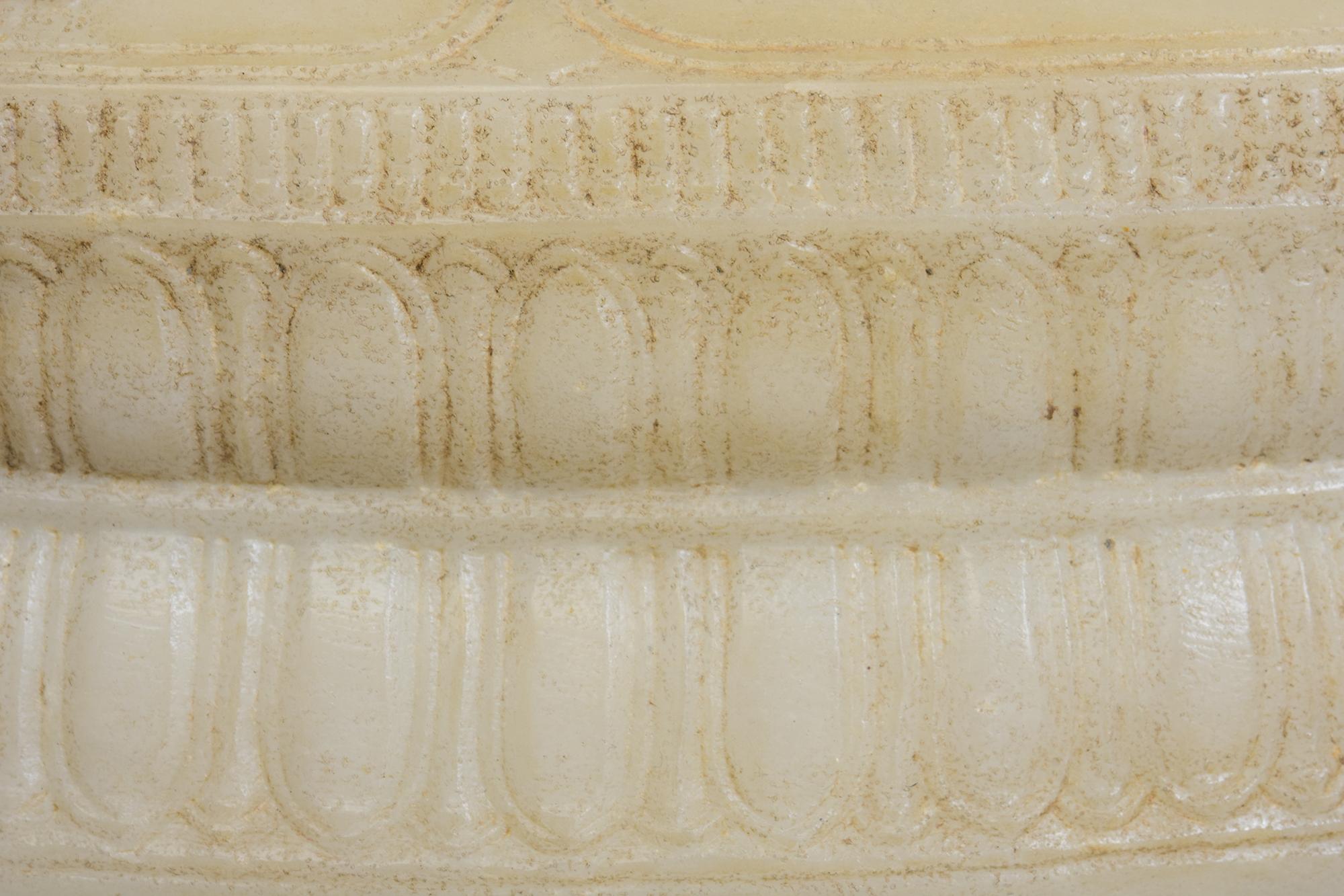 18th C., Shan, Rare Antique Burmese Alabaster Marble Seated King Buddha Statue 2