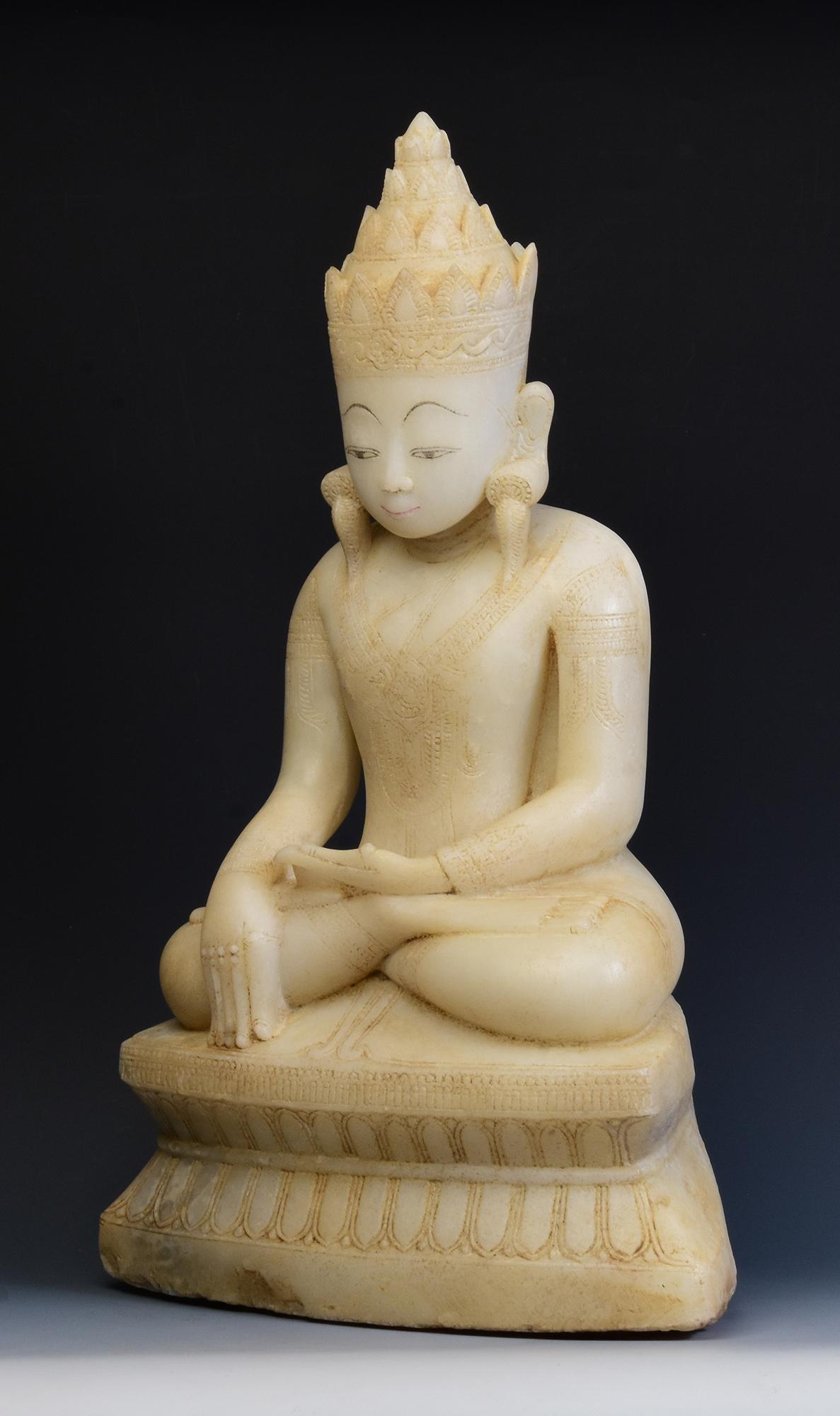 18th C., Shan, Rare Antique Burmese Alabaster Marble Seated King Buddha Statue For Sale 2