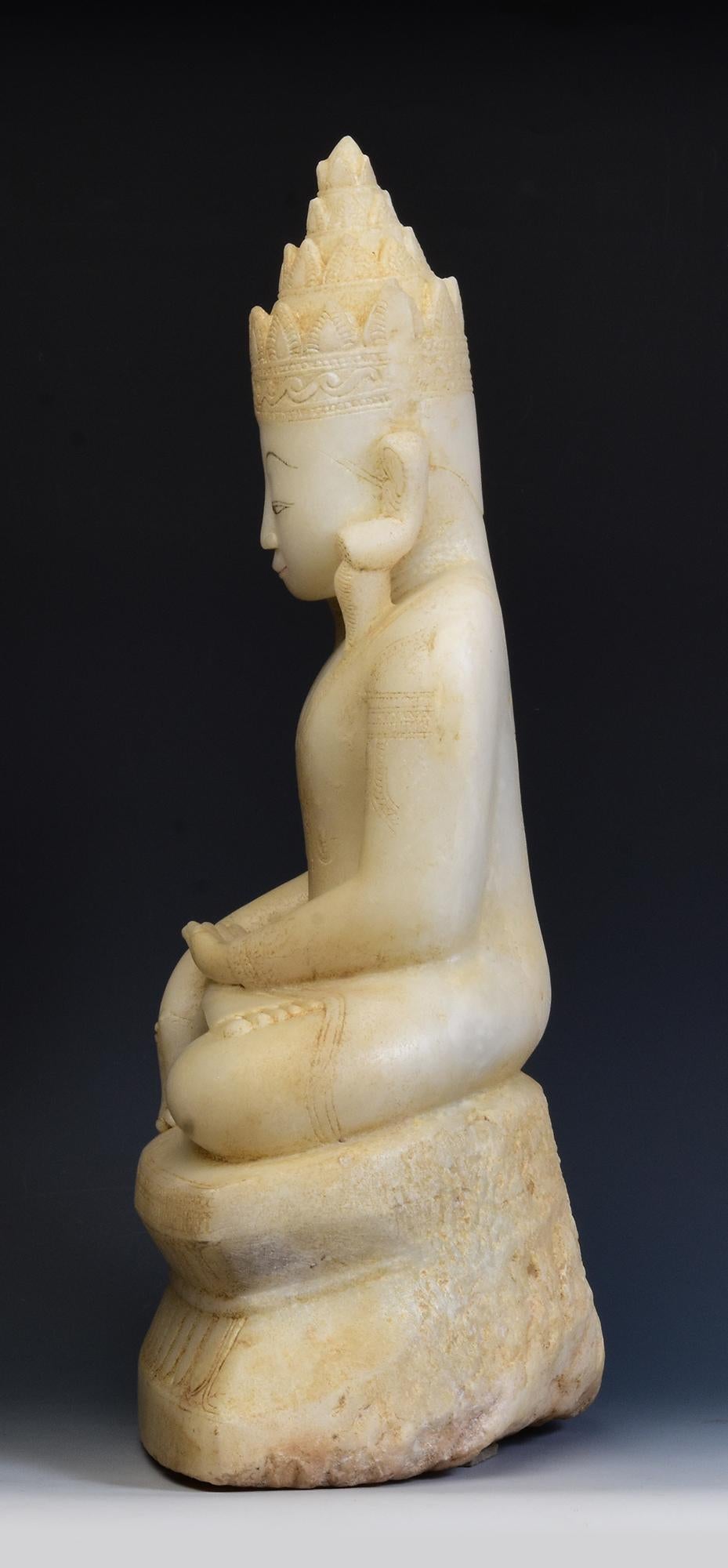 18th C., Shan, Rare Antique Burmese Alabaster Marble Seated King Buddha Statue For Sale 3