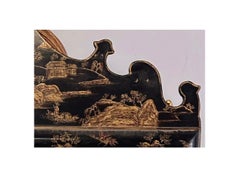 Espejo de regencia de estilo Burton-Ching Carlos II negro de Chinoiserie del siglo XVIII