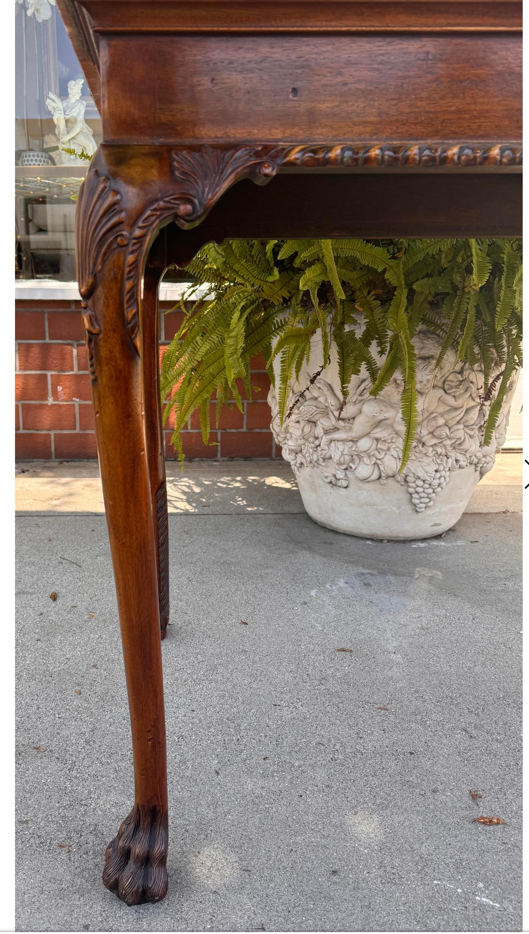 Marmo Tavolo da console con piano in marmo in stile A.I.C. del 18° secolo, Burton-Ching in stile Regency in vendita