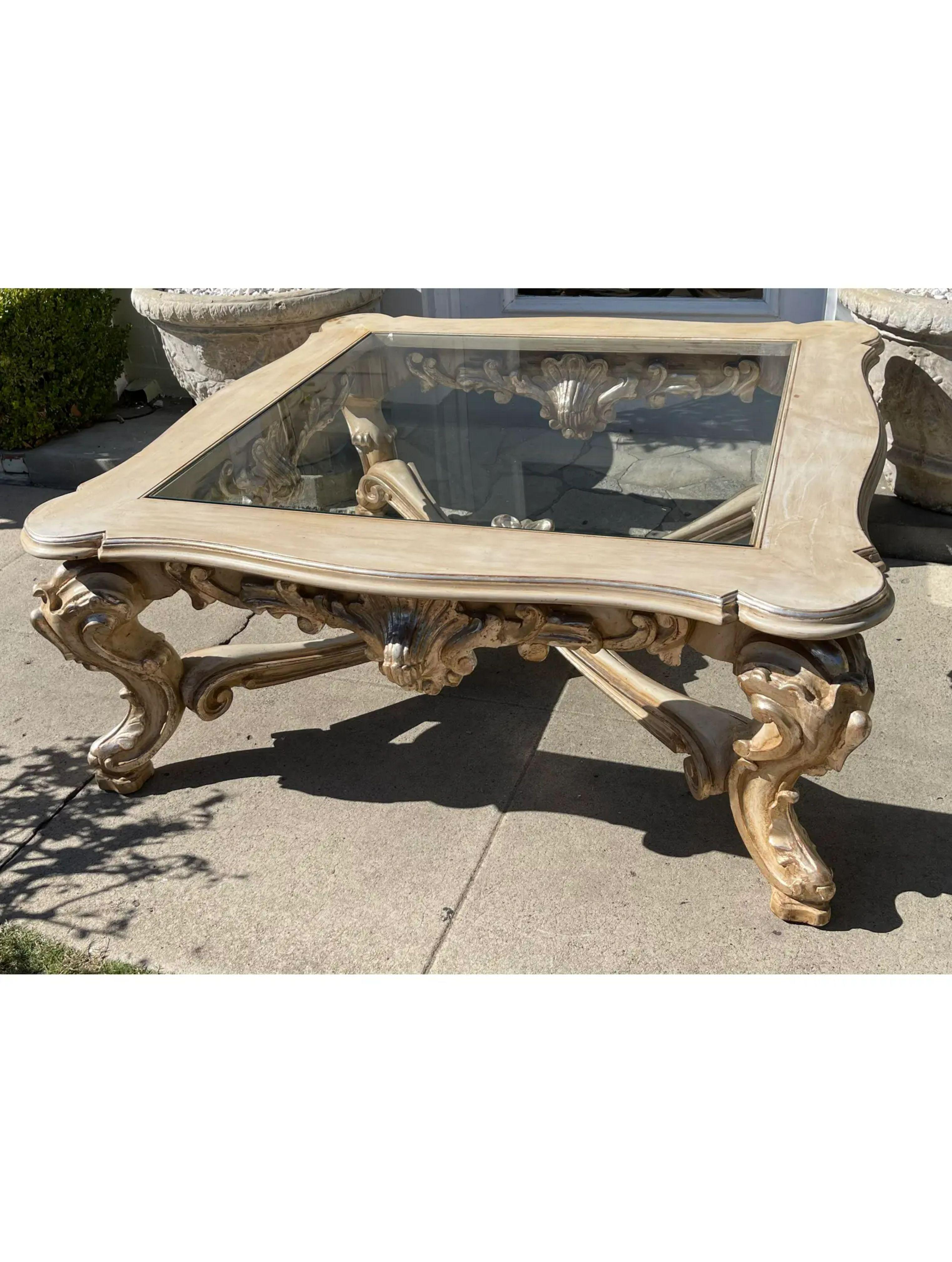 20th Century 18th Century Style Carved Italian Rococo Giltwood Coffee Cocktail Table For Sale