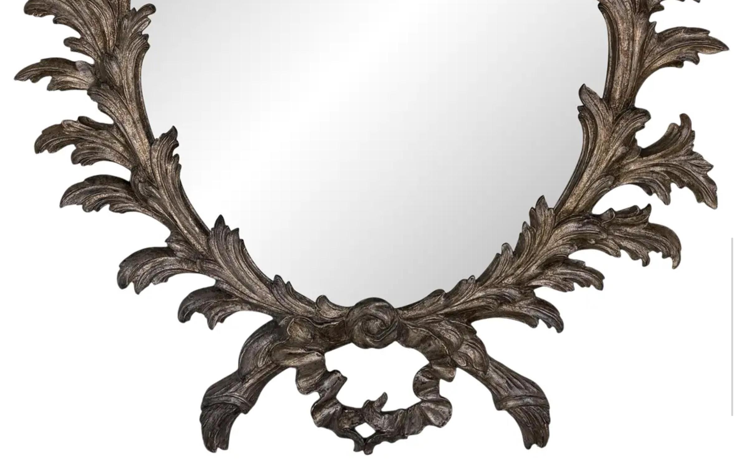 Americano Specchio in legno dorato in stile Giorgio I del XVIII secolo di Gustav Carroll, in oro bianco in vendita