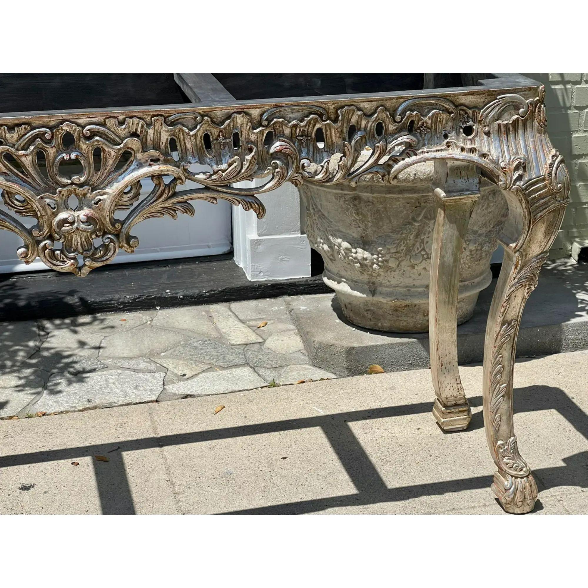 18th C Style Giltwood & Calcutta Marble Console Table For Sale 1