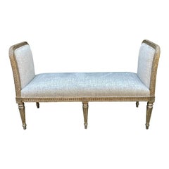 Banc italien en bois doré de style Louis XVI du 18ème siècle par Villa melrose