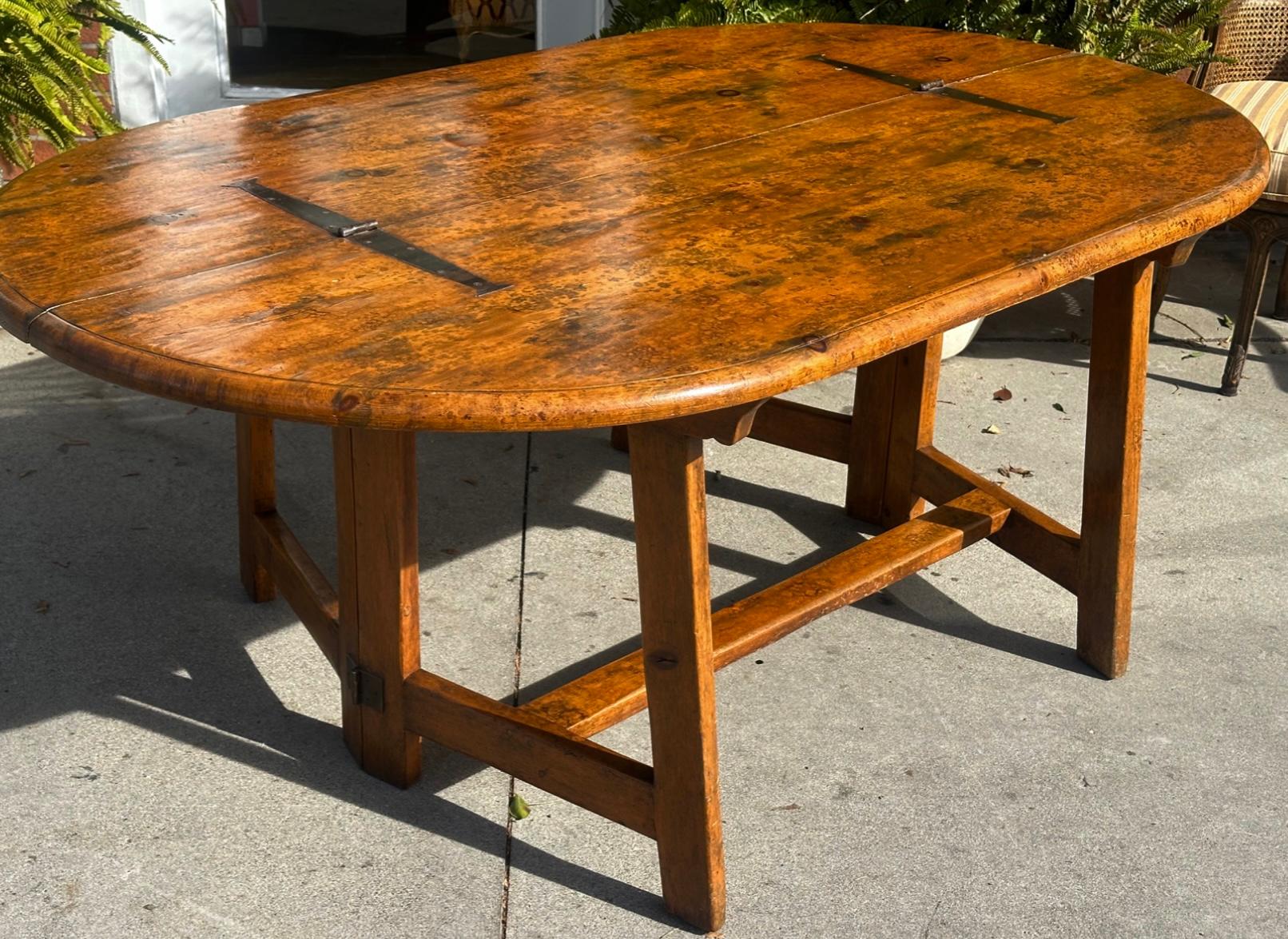18th C Style Paul Ferrante Gate Leg Console Dining Table In Good Condition In LOS ANGELES, CA