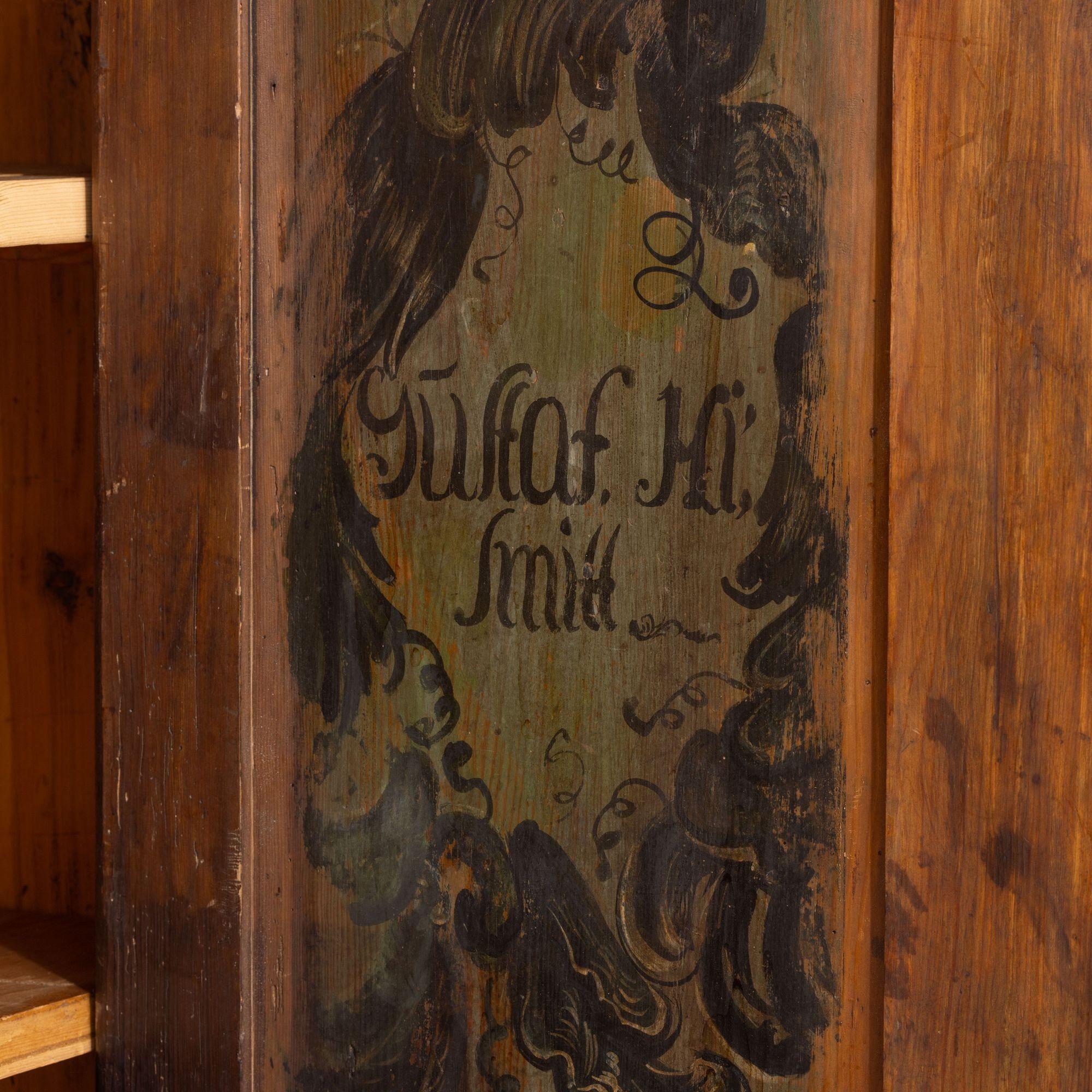 XVIIIe siècle Armoire suédoise baroque peinte en noir en vente 2