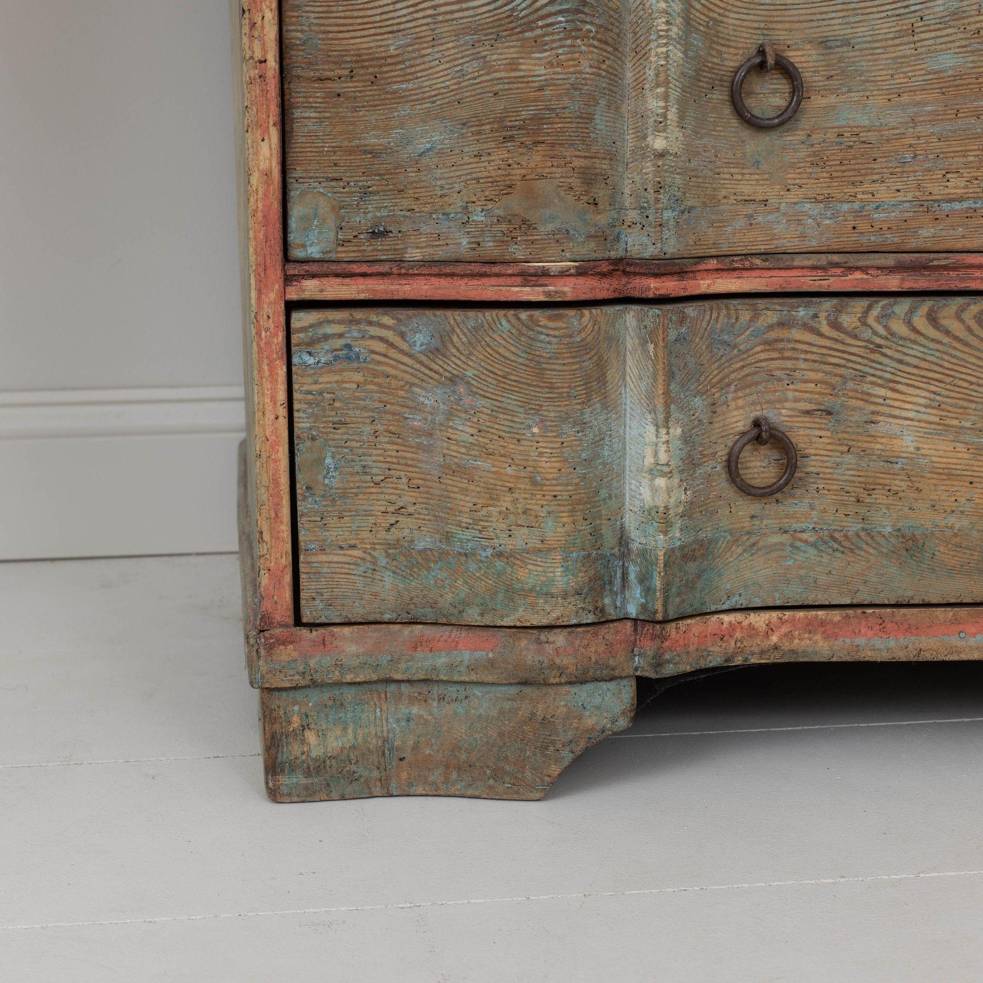 18th Century and Earlier 18th c. Swedish Commode in Original Patina with Arbalette Shaped Front For Sale