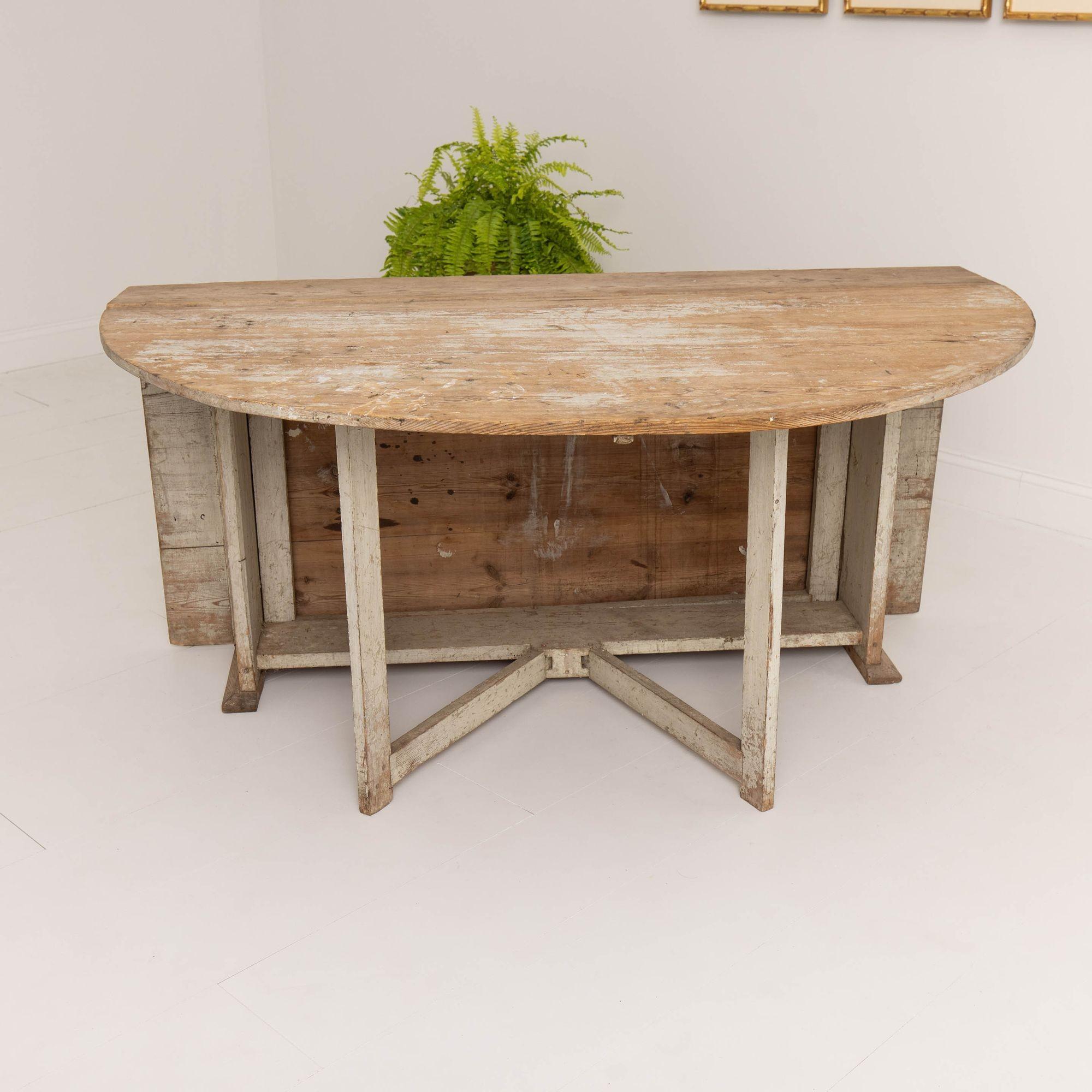 18th c. Swedish Gustavian Original Paint Gate Leg - Drop Leaf Table and Console For Sale 12
