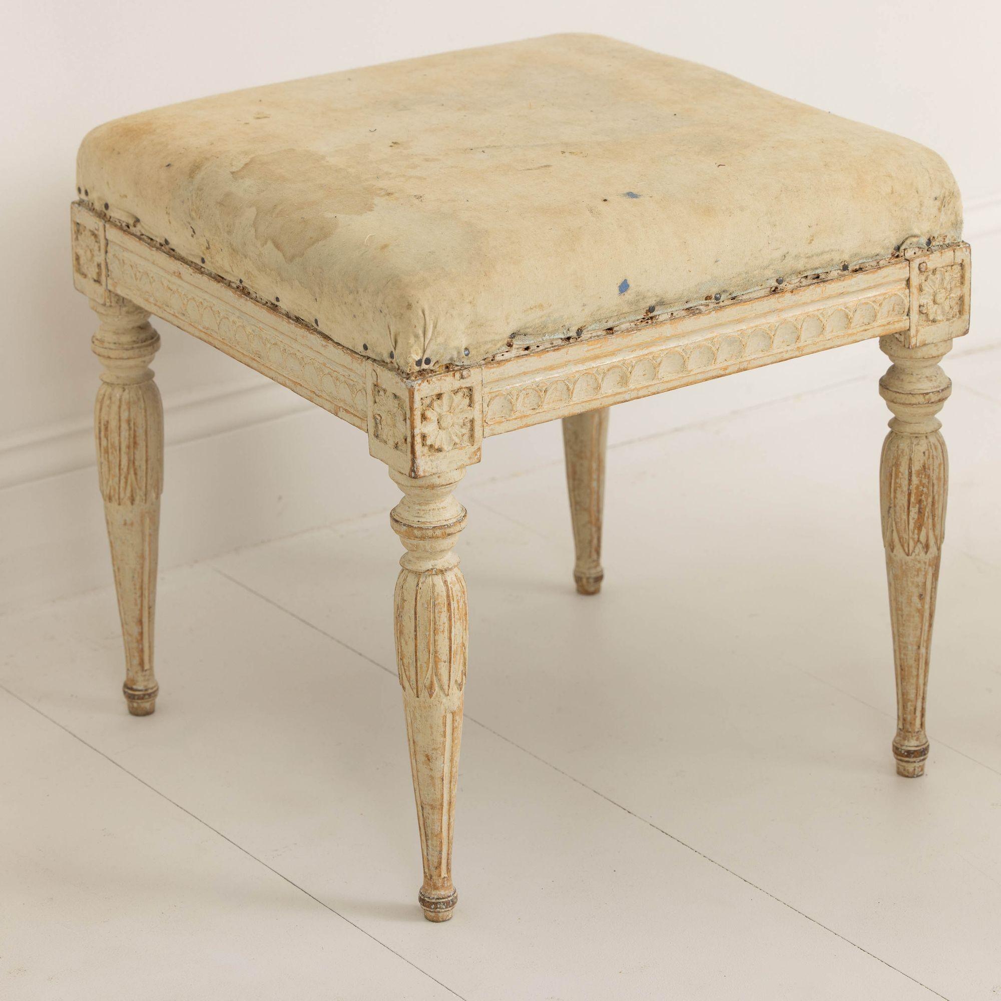 18th c. Swedish Gustavian Period Foot Stools in Original Paint In Excellent Condition For Sale In Wichita, KS