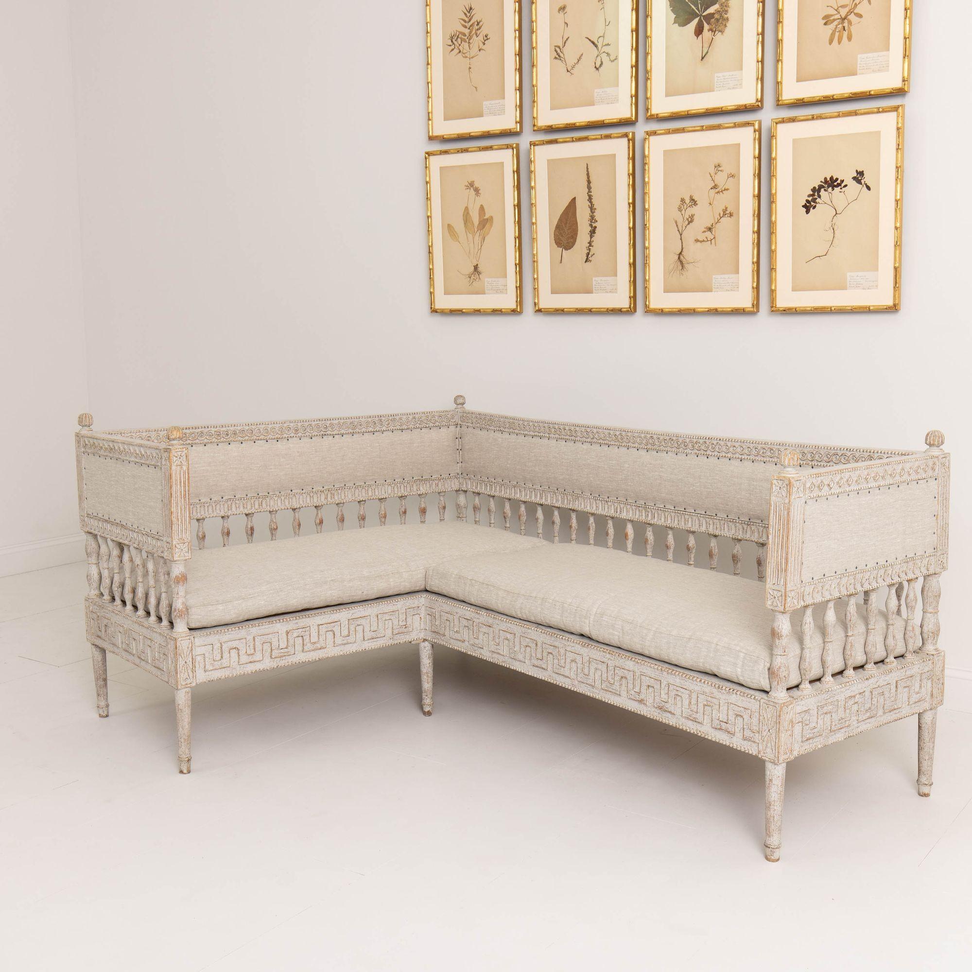18th c. Swedish Gustavian Period Painted Corner Banquette For Sale 3
