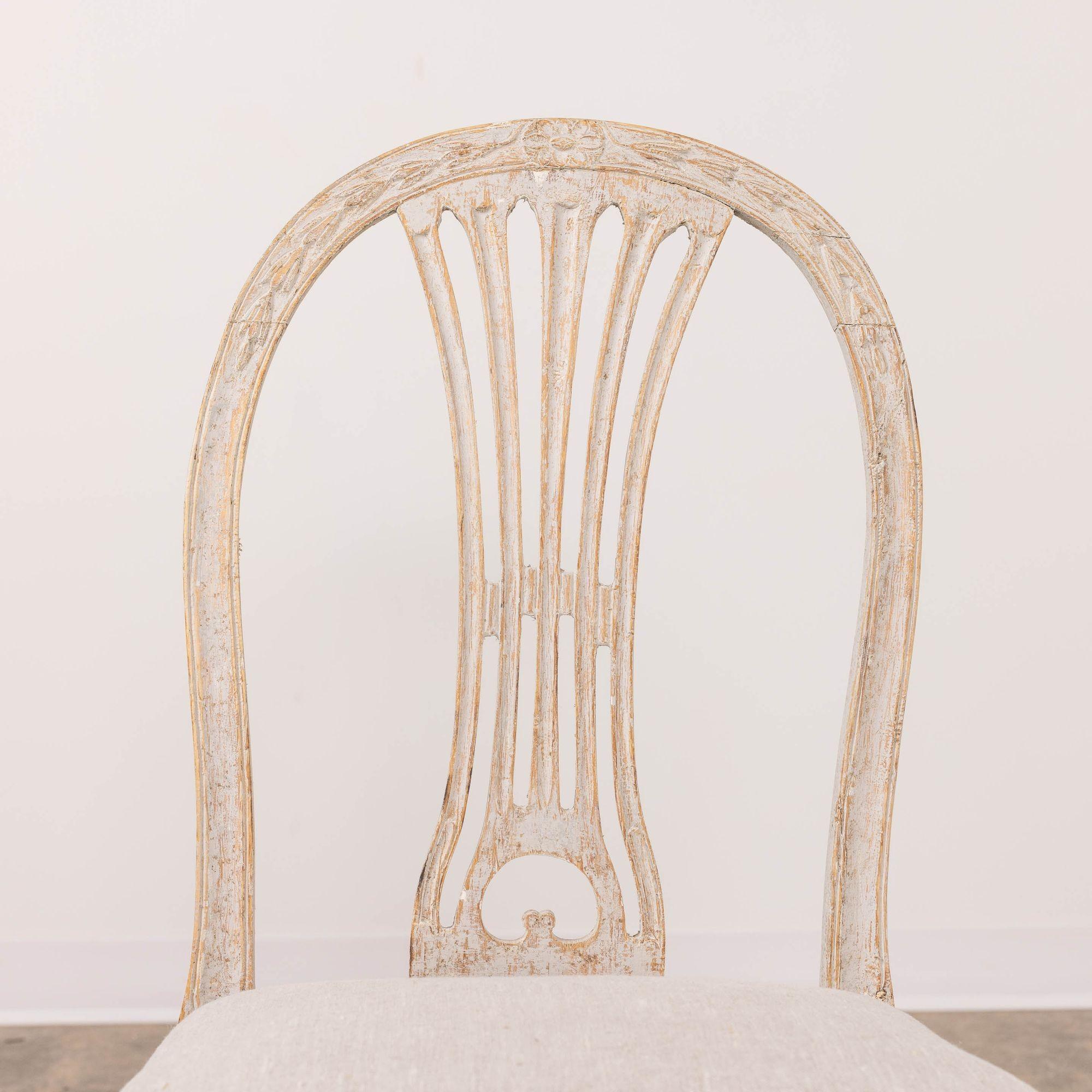 Set of Twelve 18th c. Swedish Gustavian Painted Oval Back Wheat Sheaf Chairs 10
