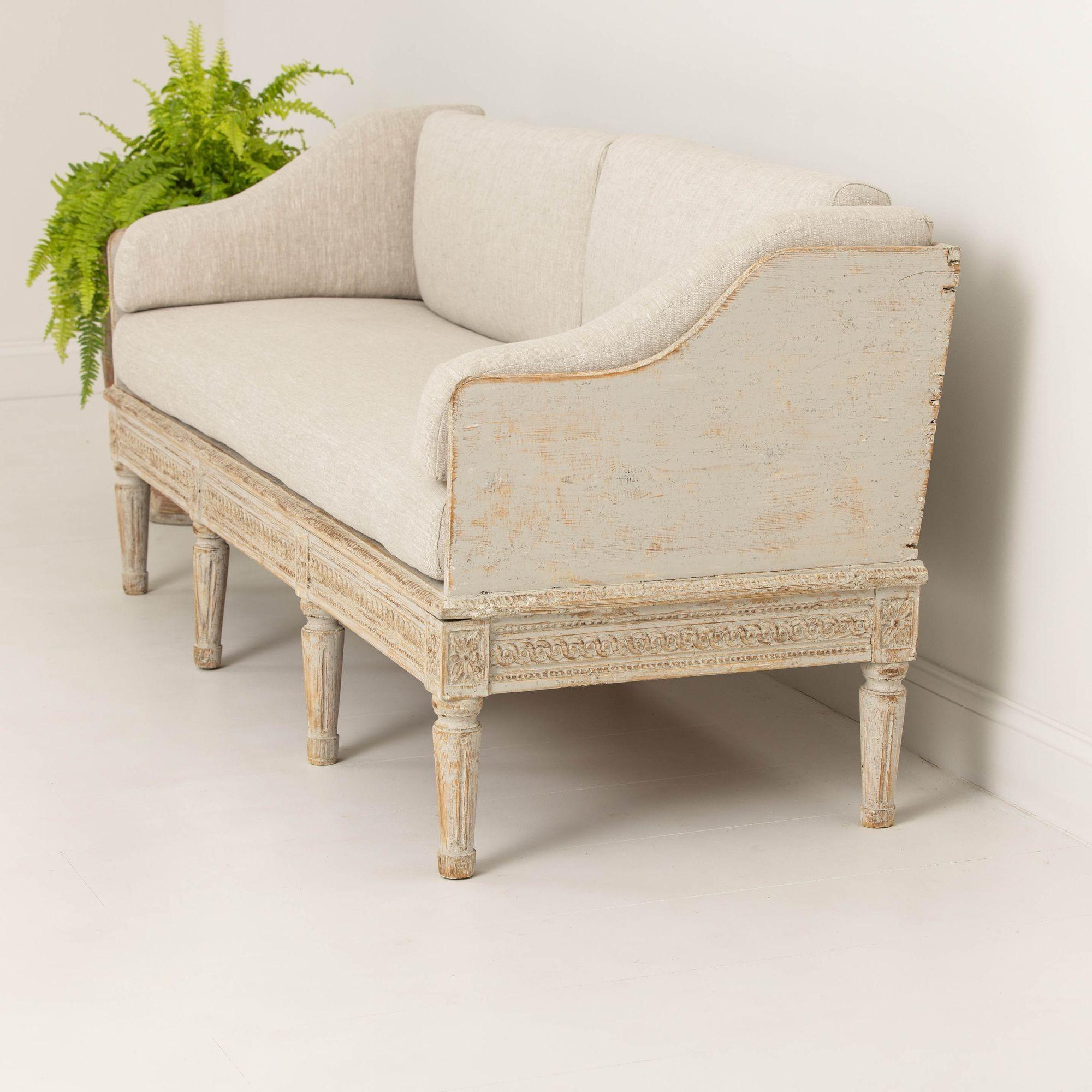 18th c. Swedish Gustavian Period Painted Sofa Bench Tragsofa / 'Trägsoffa' For Sale 6