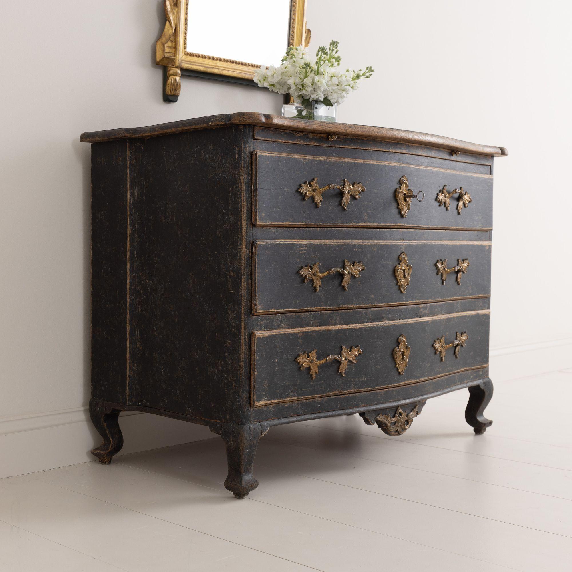 18th C. Swedish Rococo Period Black Painted Commode with Original Brass Hardware For Sale 5