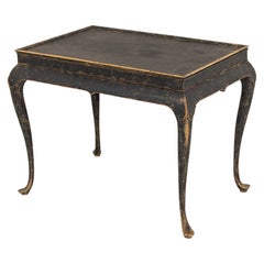 XVIIIe siècle Table à thé suédoise d'époque rococo peinte en noir